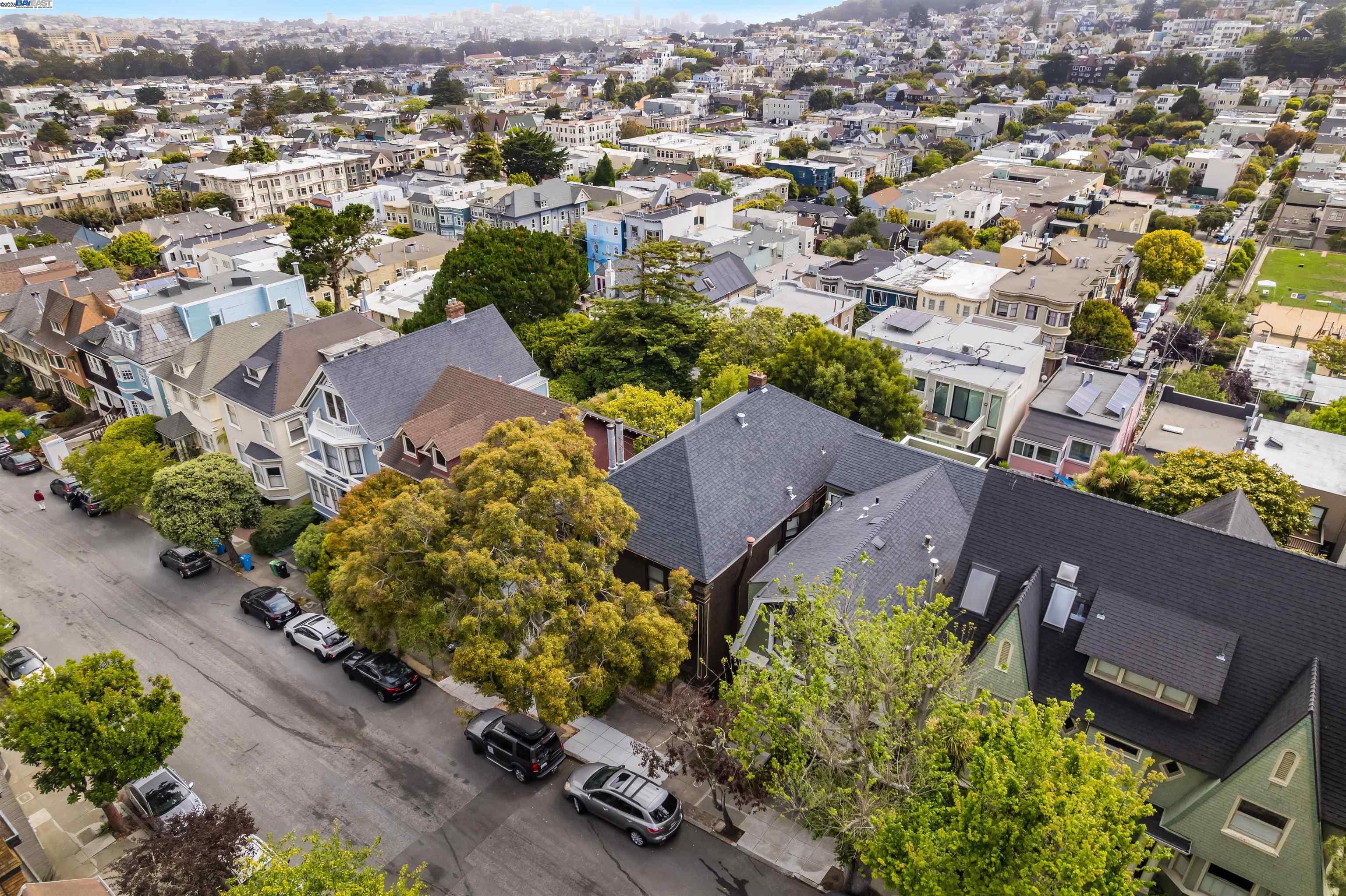 Detail Gallery Image 24 of 30 For 64-66 Woodland Ave, San Francisco,  CA 94117 - – Beds | – Baths