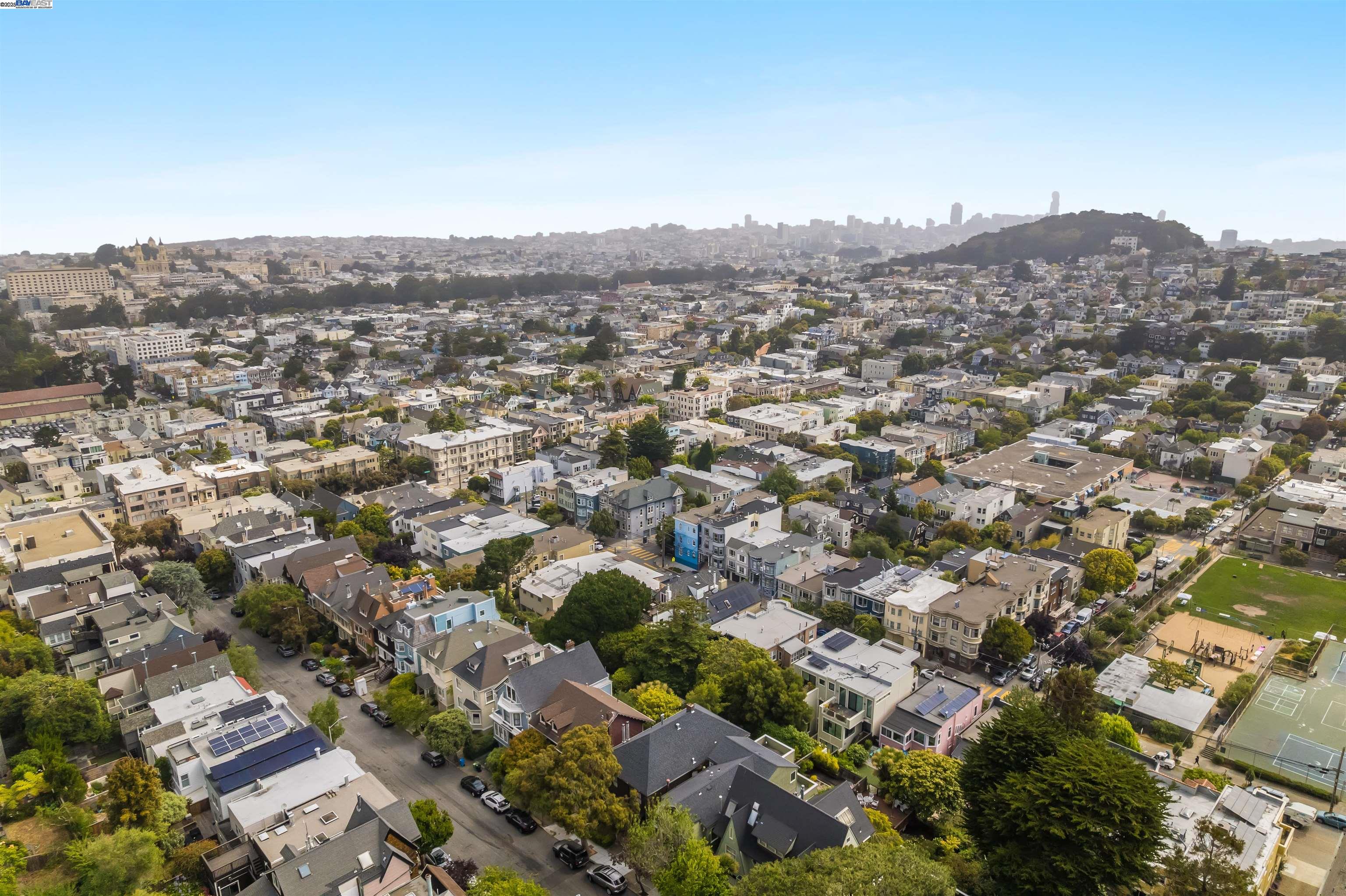 Detail Gallery Image 25 of 30 For 64-66 Woodland Ave, San Francisco,  CA 94117 - – Beds | – Baths