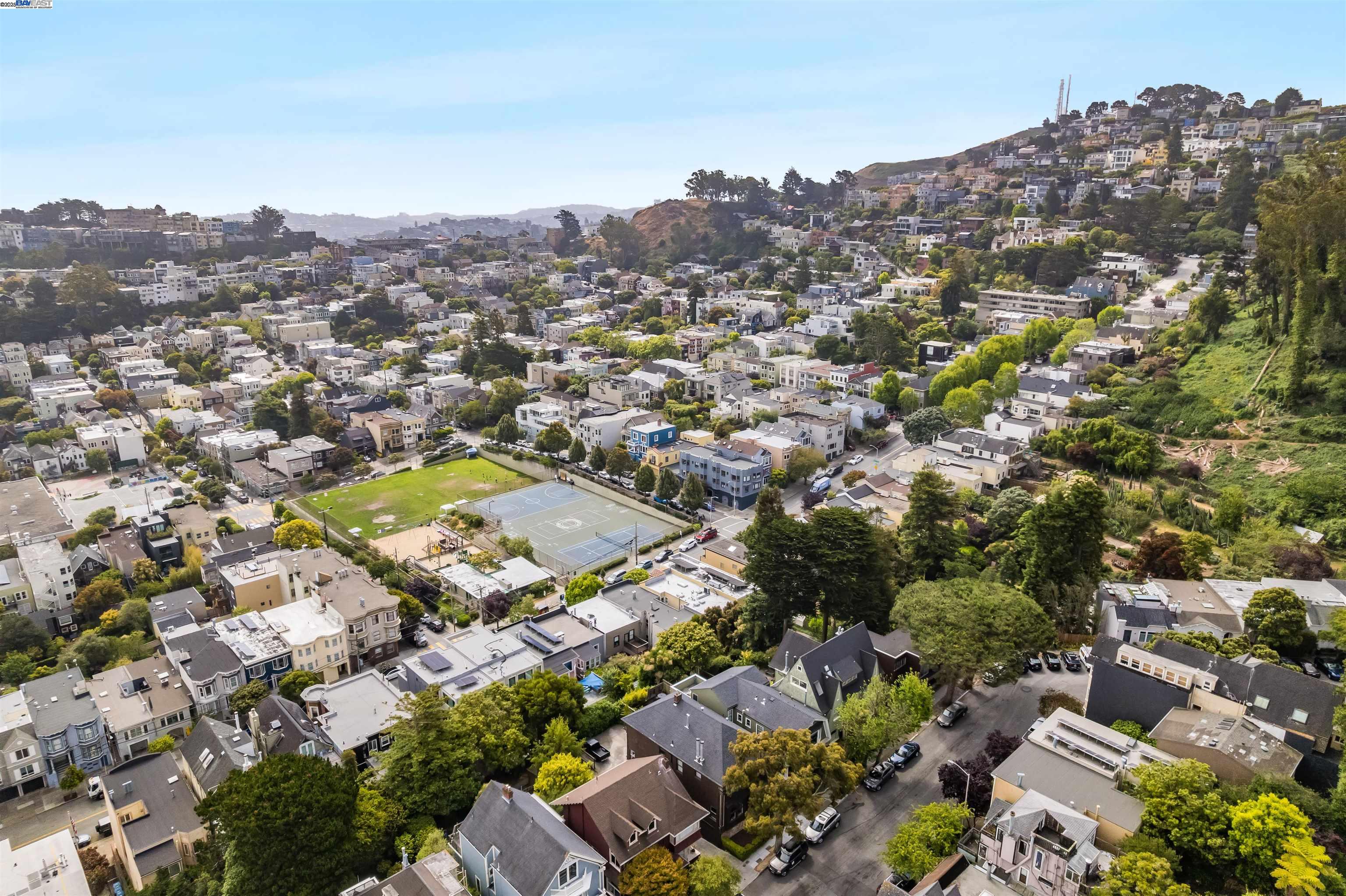 Detail Gallery Image 26 of 30 For 64-66 Woodland Ave, San Francisco,  CA 94117 - – Beds | – Baths
