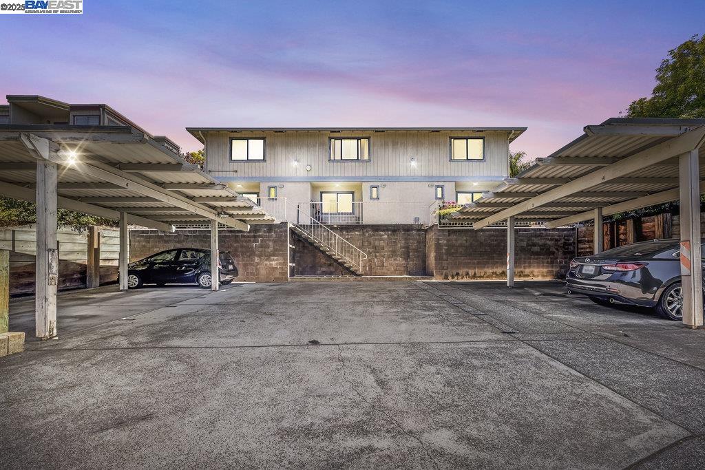 Detail Gallery Image 3 of 60 For 21000 Ocean View Dr, Hayward,  CA 94541 - – Beds | – Baths