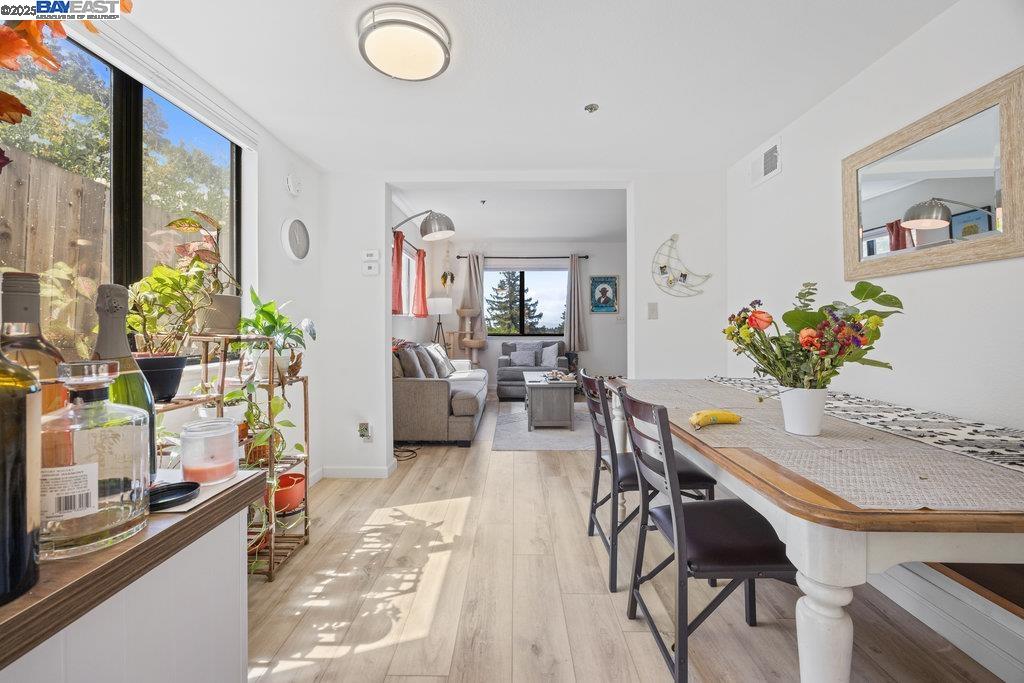Detail Gallery Image 23 of 60 For 21000 Ocean View Dr, Hayward,  CA 94541 - – Beds | – Baths
