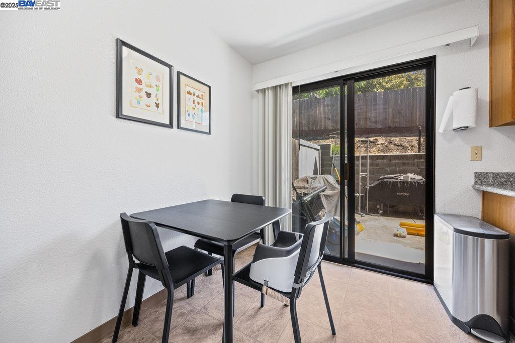 Detail Gallery Image 34 of 60 For 21000 Ocean View Dr, Hayward,  CA 94541 - – Beds | – Baths