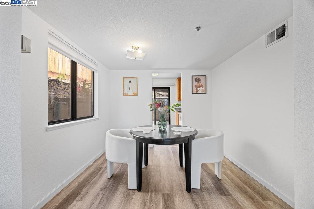 Detail Gallery Image 53 of 60 For 21000 Ocean View Dr, Hayward,  CA 94541 - – Beds | – Baths