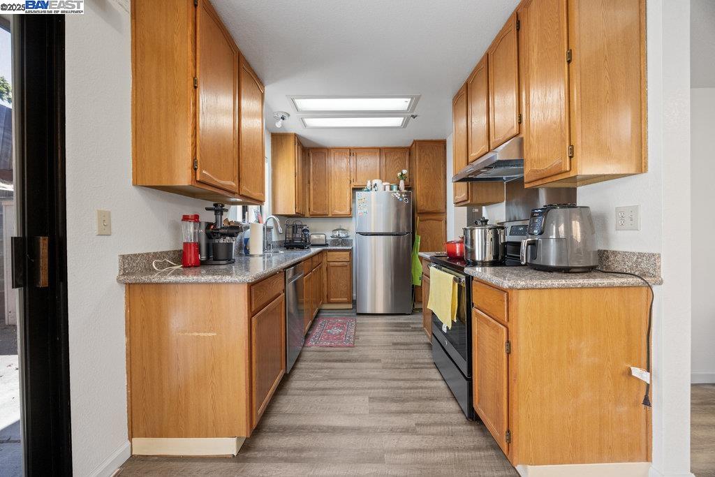 Detail Gallery Image 54 of 60 For 21000 Ocean View Dr, Hayward,  CA 94541 - – Beds | – Baths