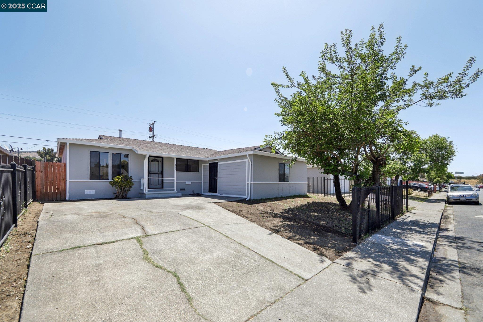 Detail Gallery Image 1 of 24 For 144 Rounds St, Vallejo,  CA 94589 - 3 Beds | 2 Baths