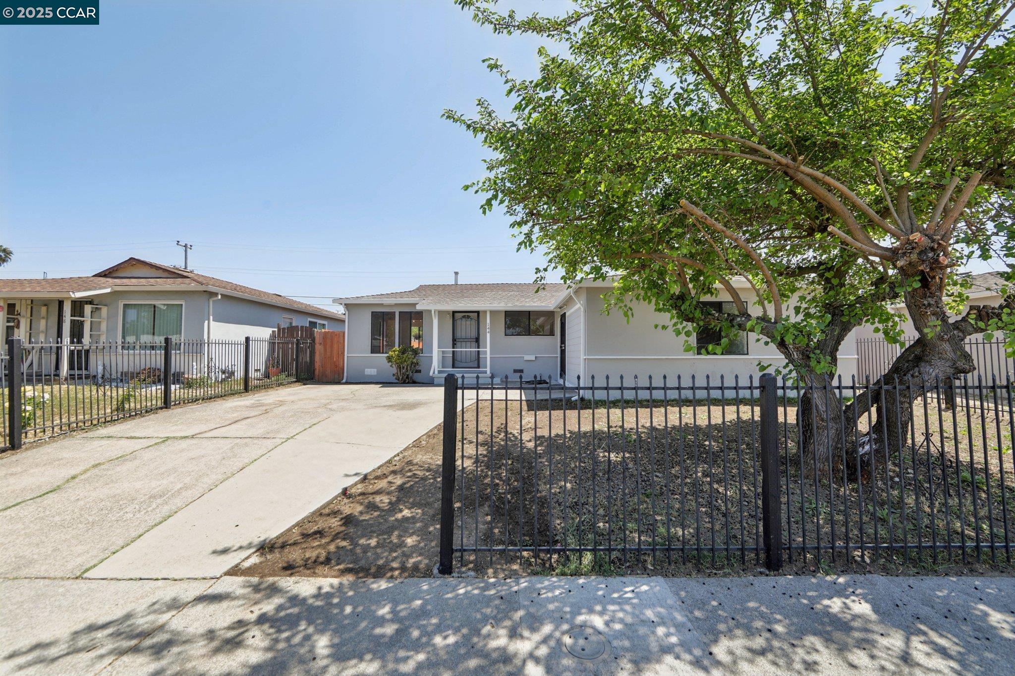 Detail Gallery Image 2 of 24 For 144 Rounds St, Vallejo,  CA 94589 - 3 Beds | 2 Baths