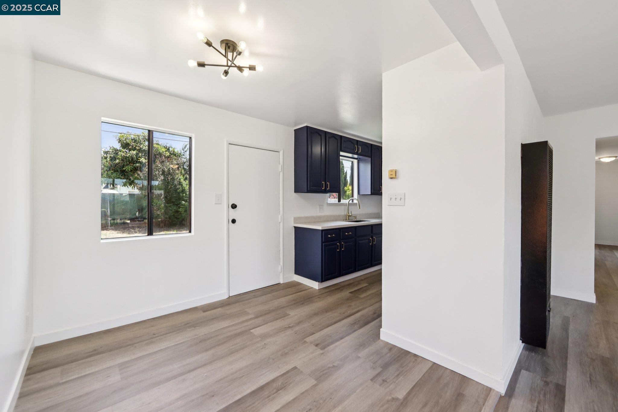 Detail Gallery Image 9 of 24 For 144 Rounds St, Vallejo,  CA 94589 - 3 Beds | 2 Baths