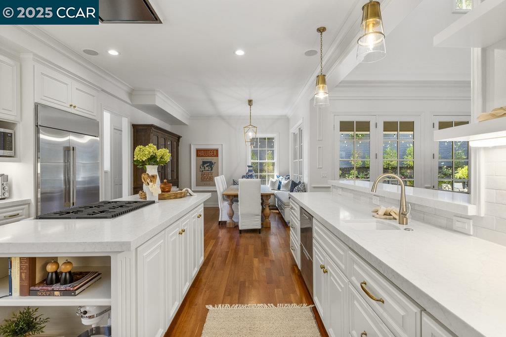 Detail Gallery Image 14 of 49 For 1826 Alameda Diablo, Diablo,  CA 94528 - 5 Beds | 4/1 Baths