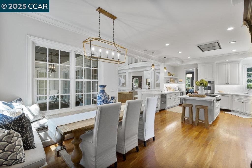 Detail Gallery Image 15 of 49 For 1826 Alameda Diablo, Diablo,  CA 94528 - 5 Beds | 4/1 Baths