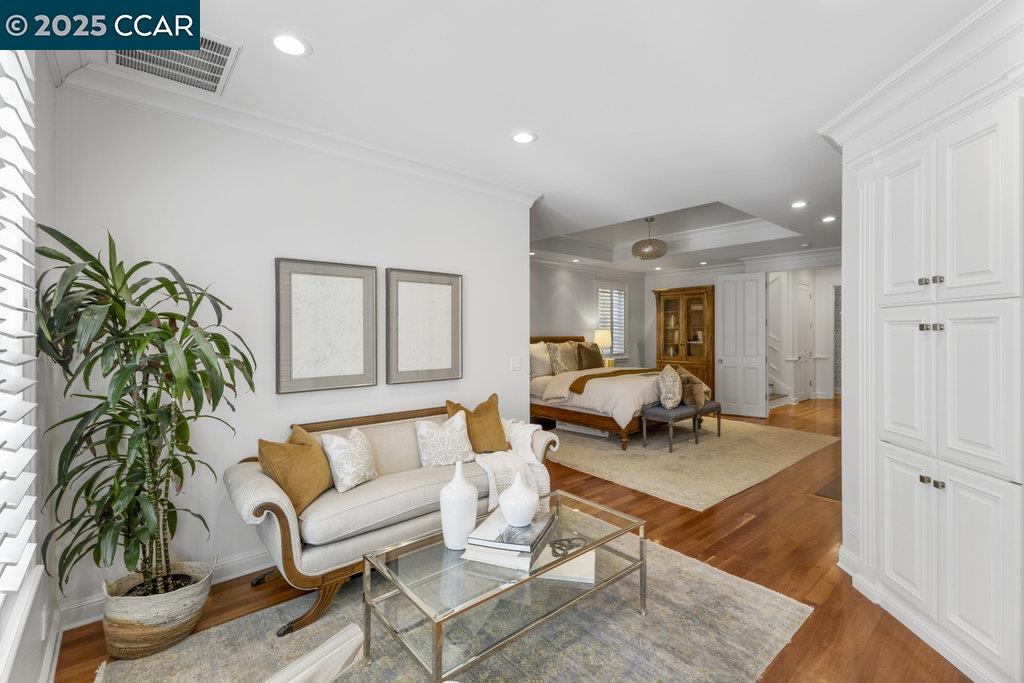 Detail Gallery Image 24 of 49 For 1826 Alameda Diablo, Diablo,  CA 94528 - 5 Beds | 4/1 Baths