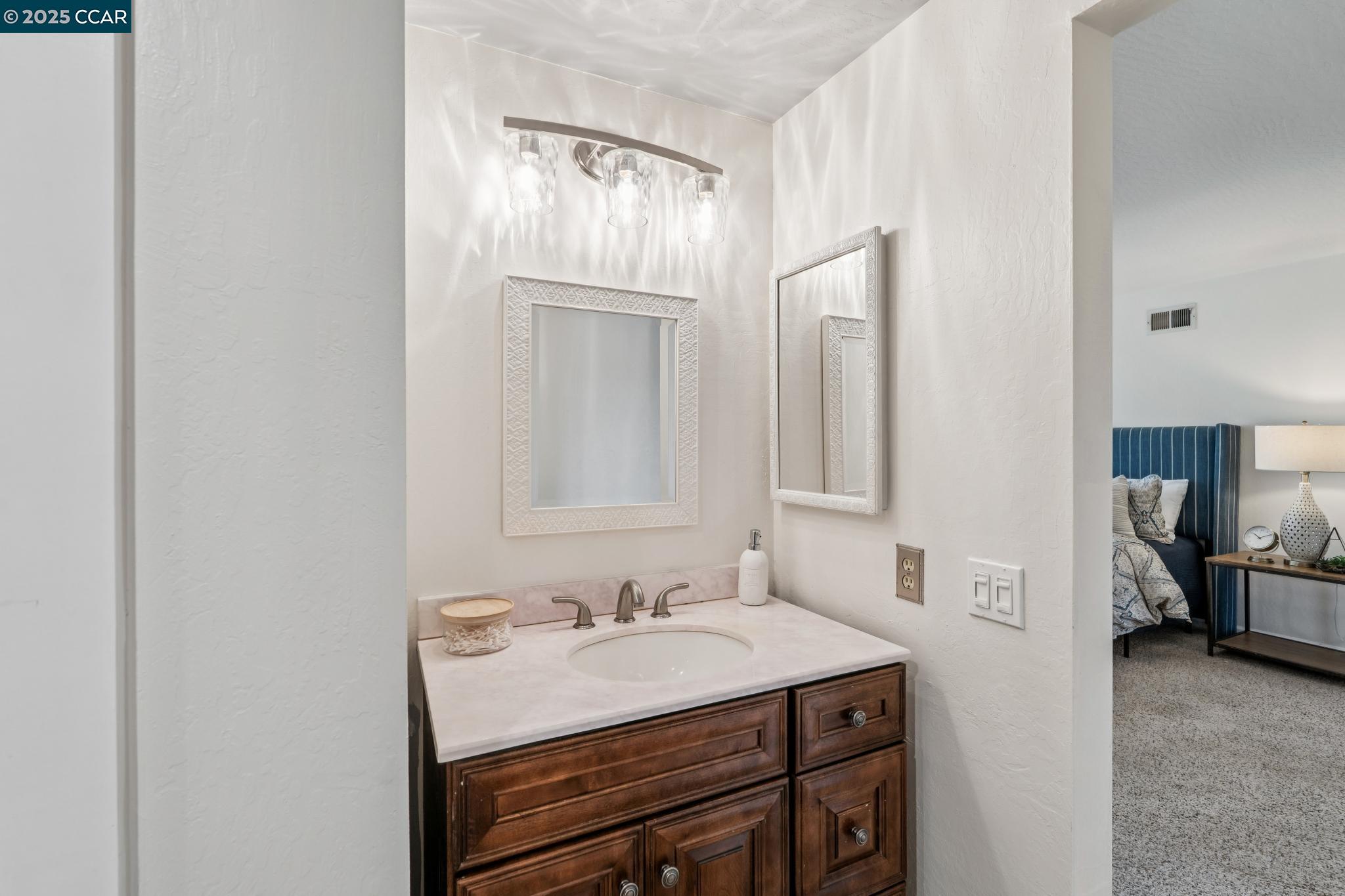 Detail Gallery Image 29 of 49 For 316 Zamora Pl, Danville,  CA 94526 - 5 Beds | 2/1 Baths