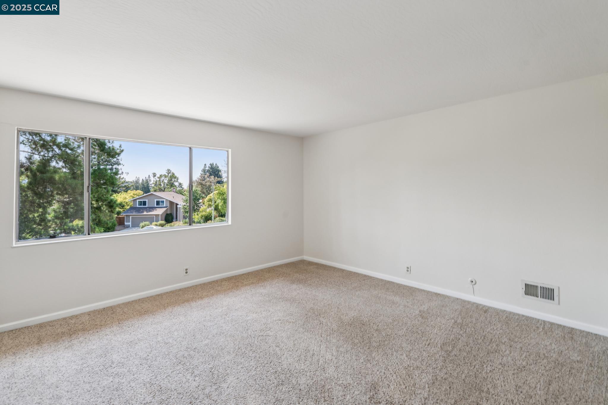 Detail Gallery Image 30 of 49 For 316 Zamora Pl, Danville,  CA 94526 - 5 Beds | 2/1 Baths