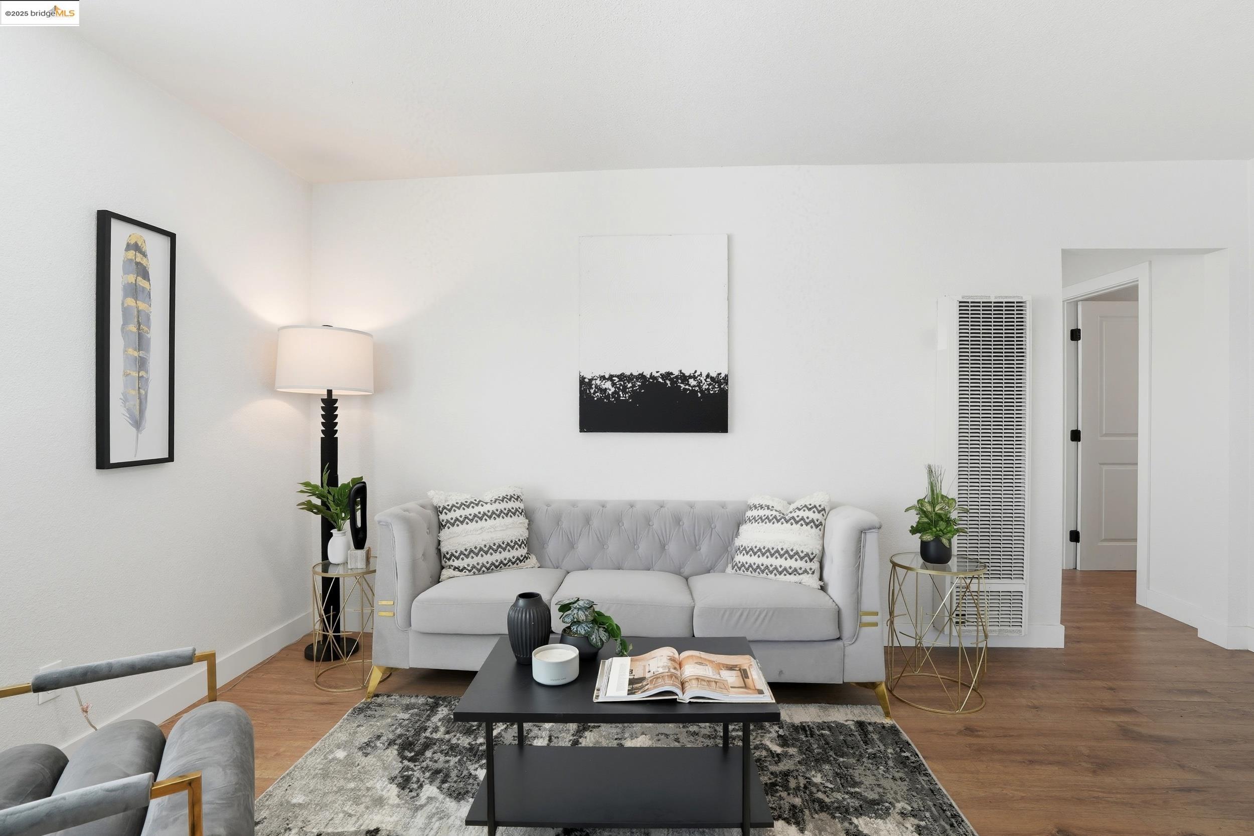 Detail Gallery Image 5 of 38 For 557 S 22nd St, Richmond,  CA 94804 - 3 Beds | 1 Baths