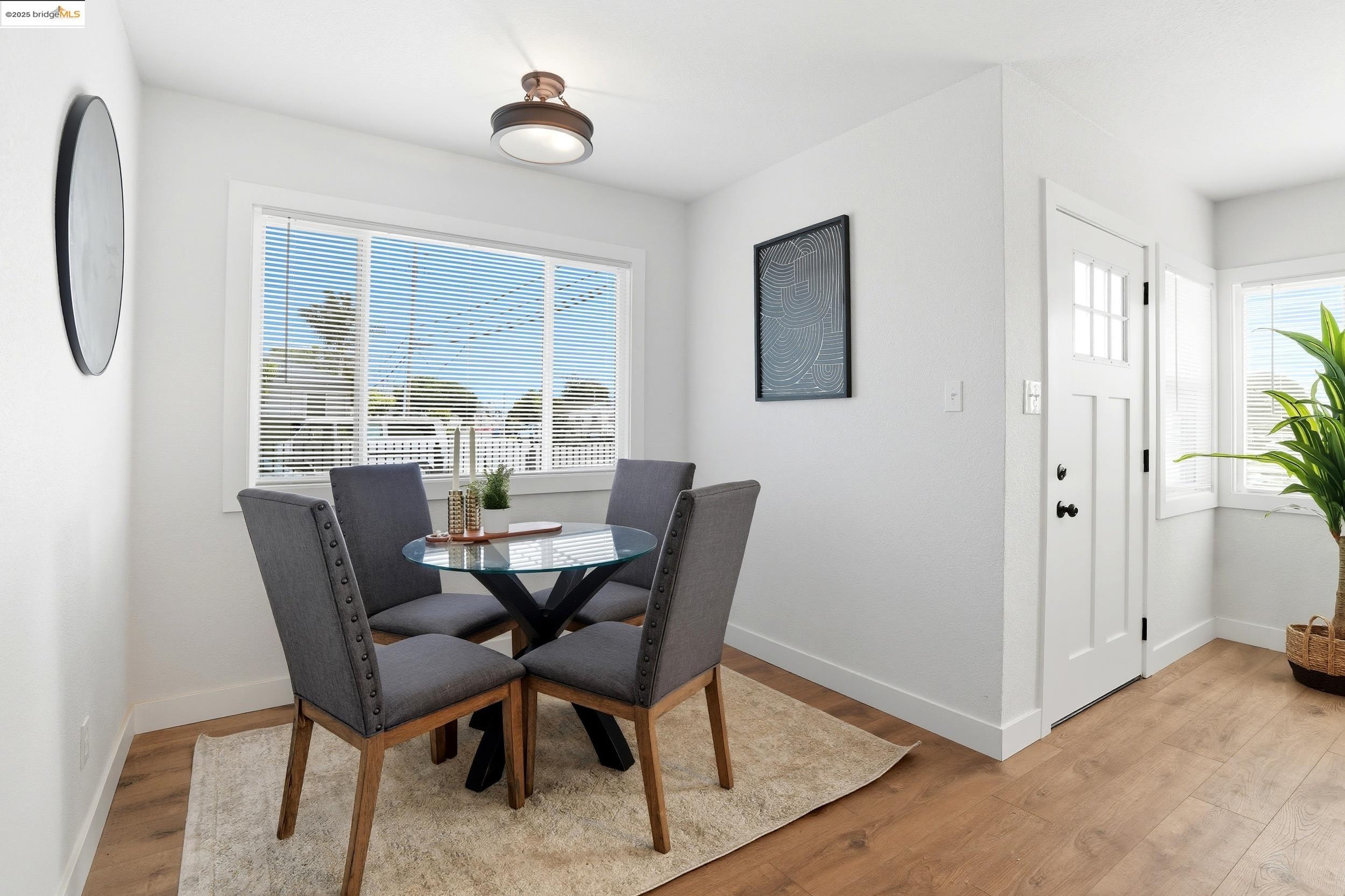 Detail Gallery Image 7 of 38 For 557 S 22nd St, Richmond,  CA 94804 - 3 Beds | 1 Baths