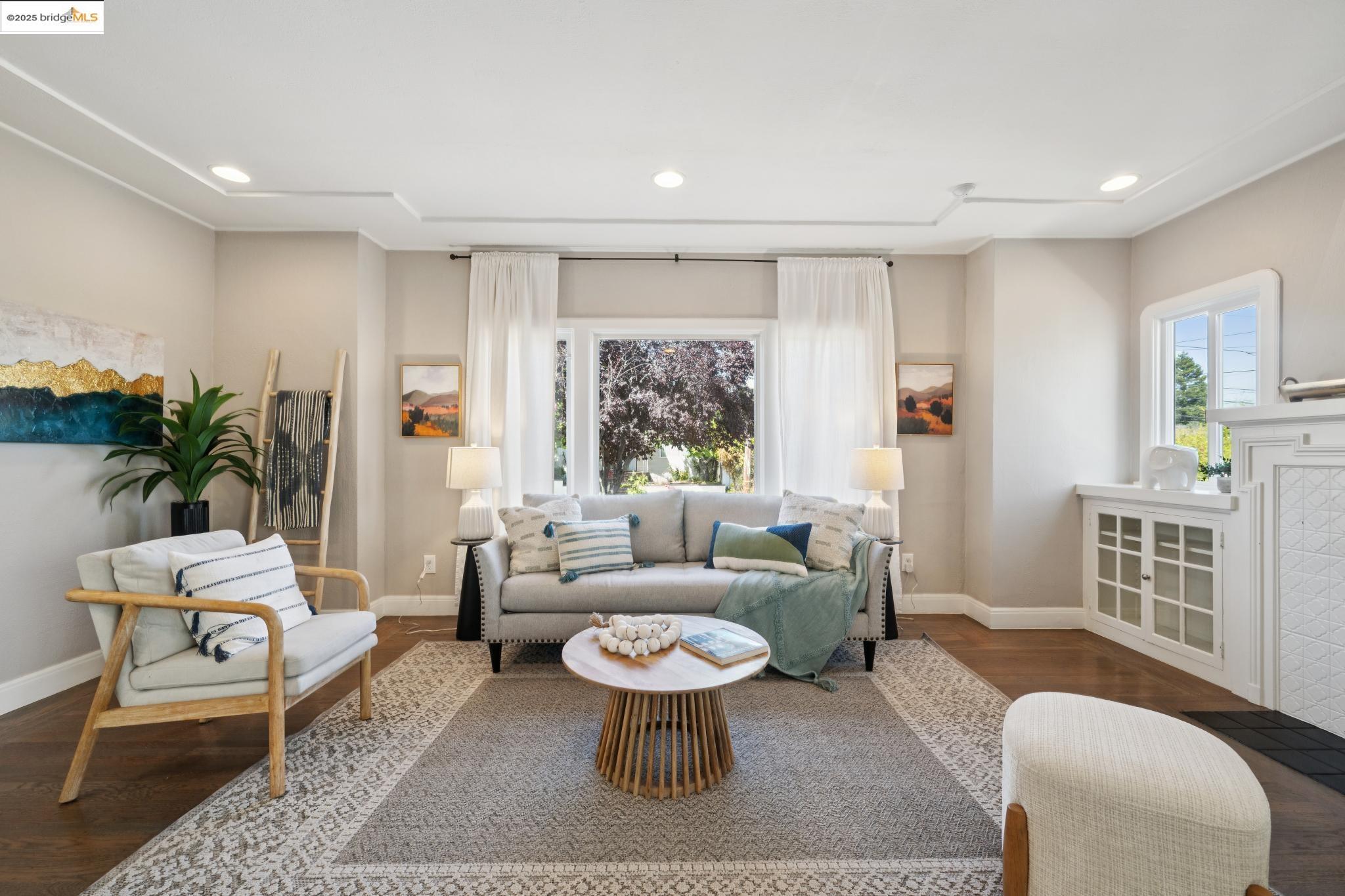 Detail Gallery Image 11 of 46 For 5335 Fleming Ave, Oakland,  CA 94619 - 3 Beds | 1 Baths