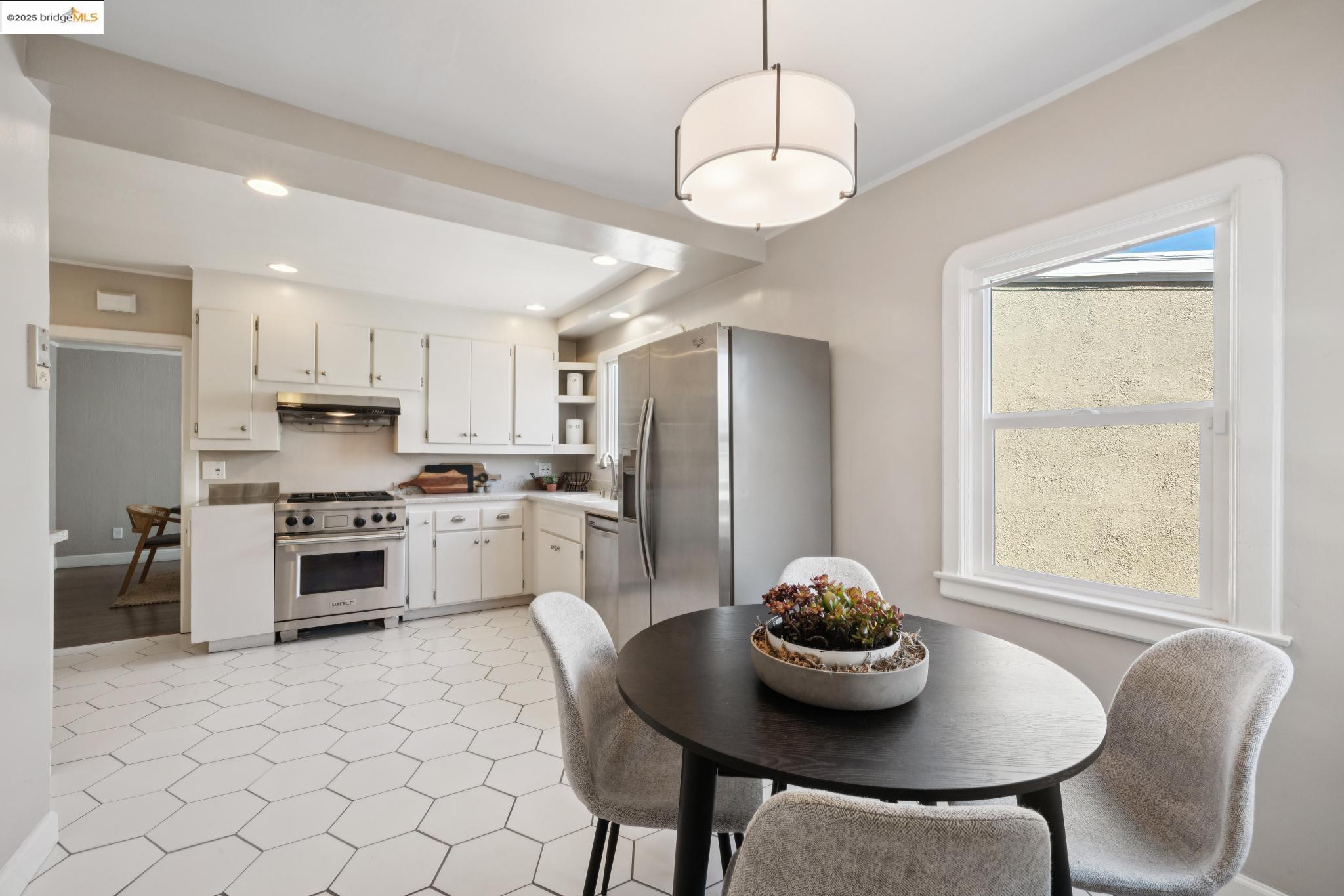 Detail Gallery Image 25 of 46 For 5335 Fleming Ave, Oakland,  CA 94619 - 3 Beds | 1 Baths