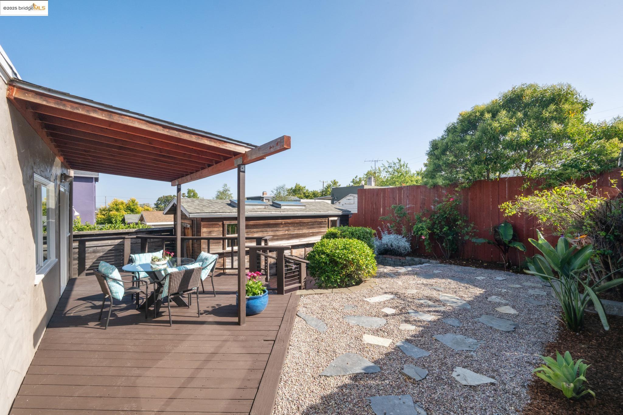 Detail Gallery Image 38 of 46 For 5335 Fleming Ave, Oakland,  CA 94619 - 3 Beds | 1 Baths