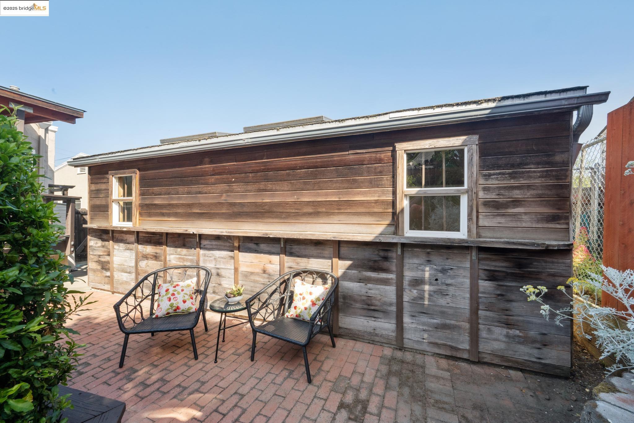 Detail Gallery Image 41 of 46 For 5335 Fleming Ave, Oakland,  CA 94619 - 3 Beds | 1 Baths