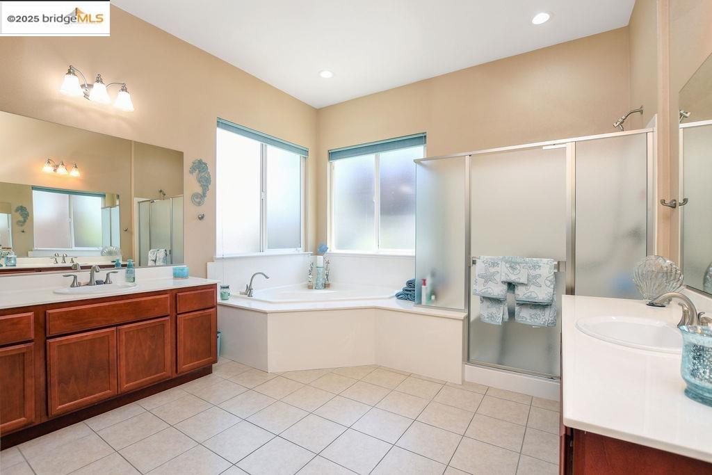 Detail Gallery Image 10 of 37 For 1017 Diamante, Rio Vista,  CA 94571 - 2 Beds | 2/1 Baths