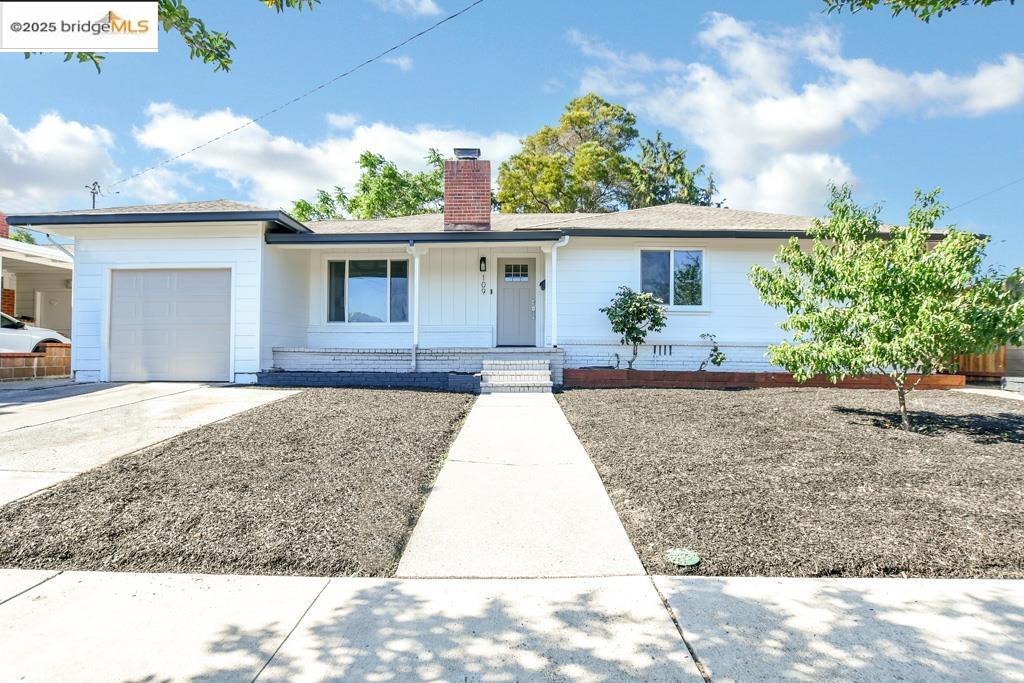 Detail Gallery Image 1 of 1 For 109 W 15th St, Antioch,  CA 94509 - 3 Beds | 2 Baths