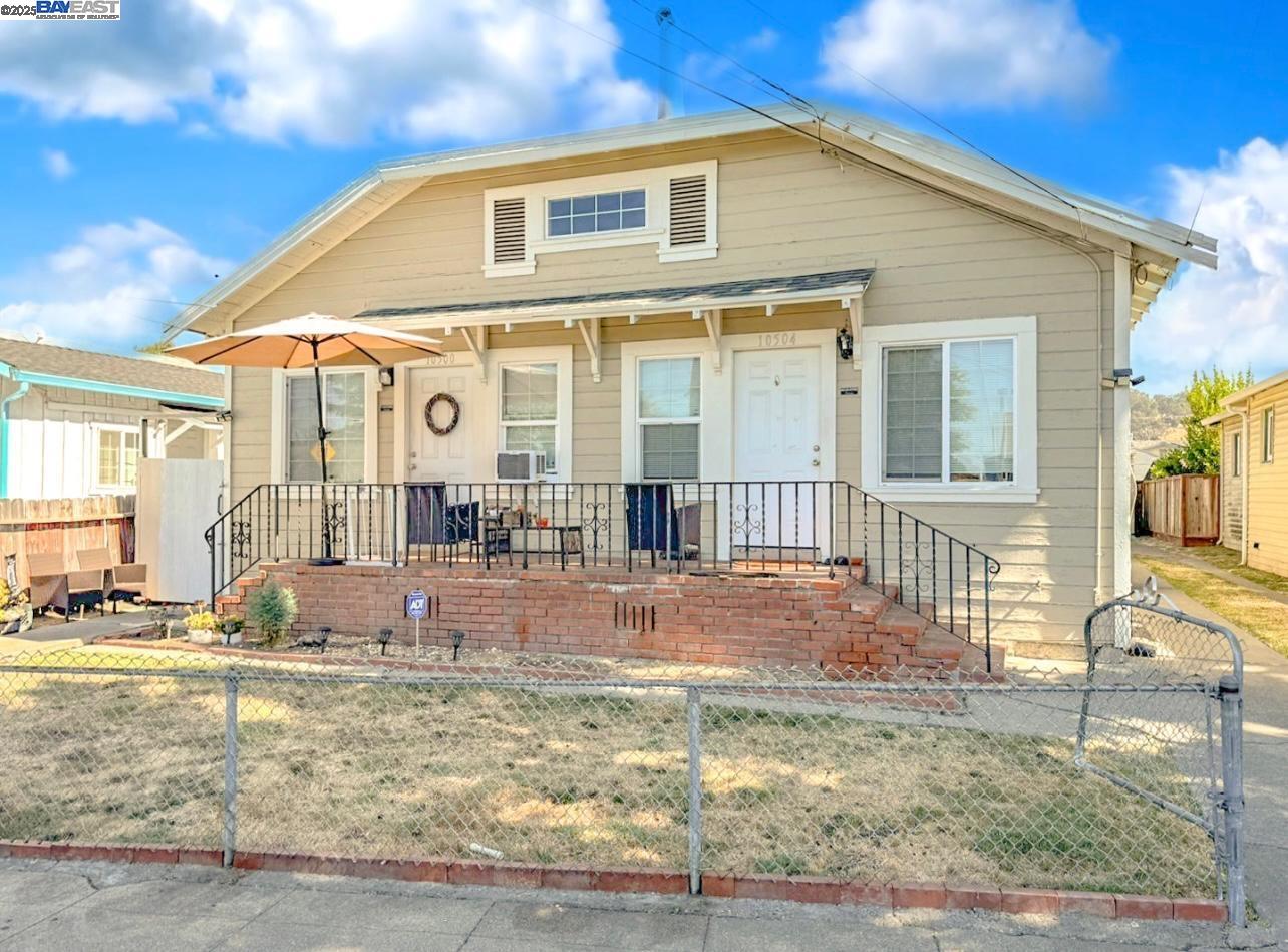 Thumbnail for 10504 Voltaire Ave, Oakland, CA 94603