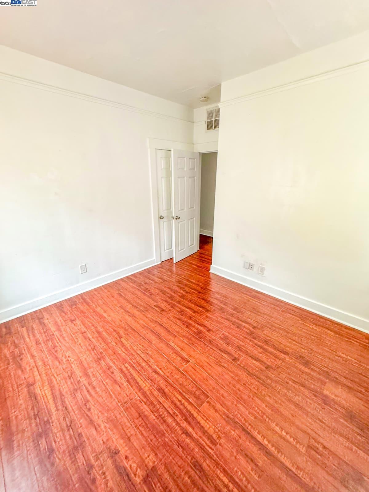 Detail Gallery Image 9 of 11 For 10504 Voltaire Ave, Oakland,  CA 94603 - – Beds | – Baths