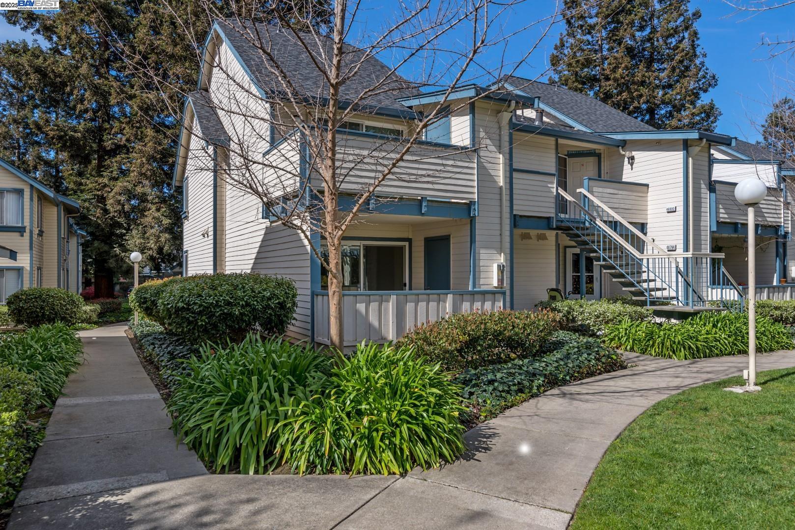 Detail Gallery Image 1 of 1 For 46804 Winema Cmn, Fremont,  CA 94539 - 2 Beds | 2 Baths