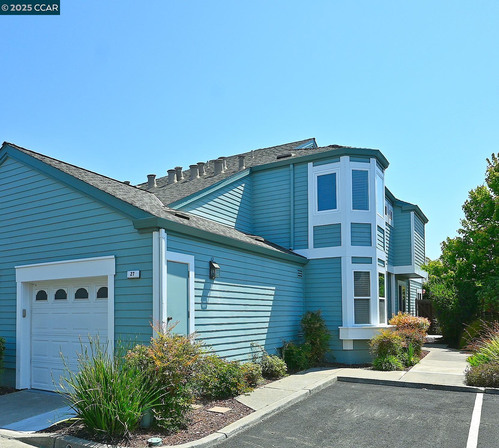 27 Shepardson, Alameda, California 94502, 2 Bedrooms Bedrooms, 5 Rooms Rooms,2 BathroomsBathrooms,Residential Lease,For Rent,27 Shepardson,41101414