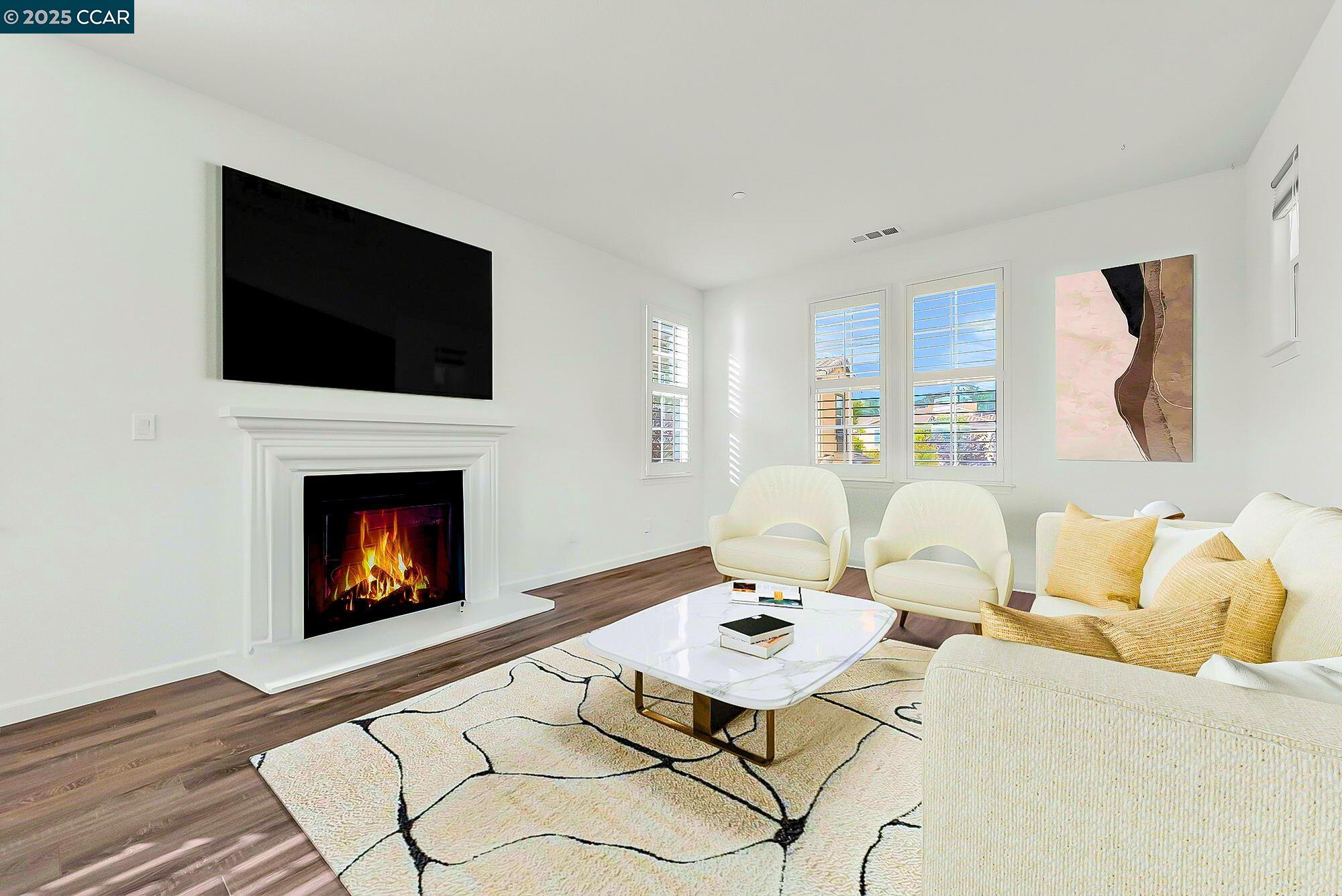 Detail Gallery Image 11 of 59 For 5160 Waggle Ct, Richmond,  CA 94806 - 2 Beds | 2/1 Baths
