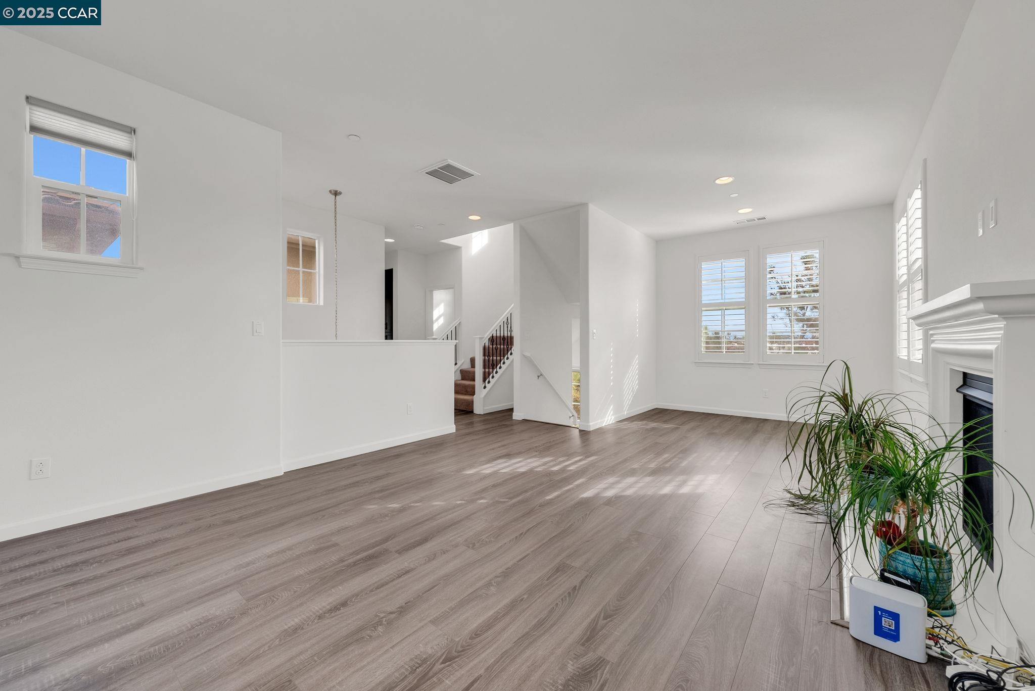 Detail Gallery Image 15 of 60 For 5160 Waggle Ct, Richmond,  CA 94806 - 2 Beds | 2/1 Baths