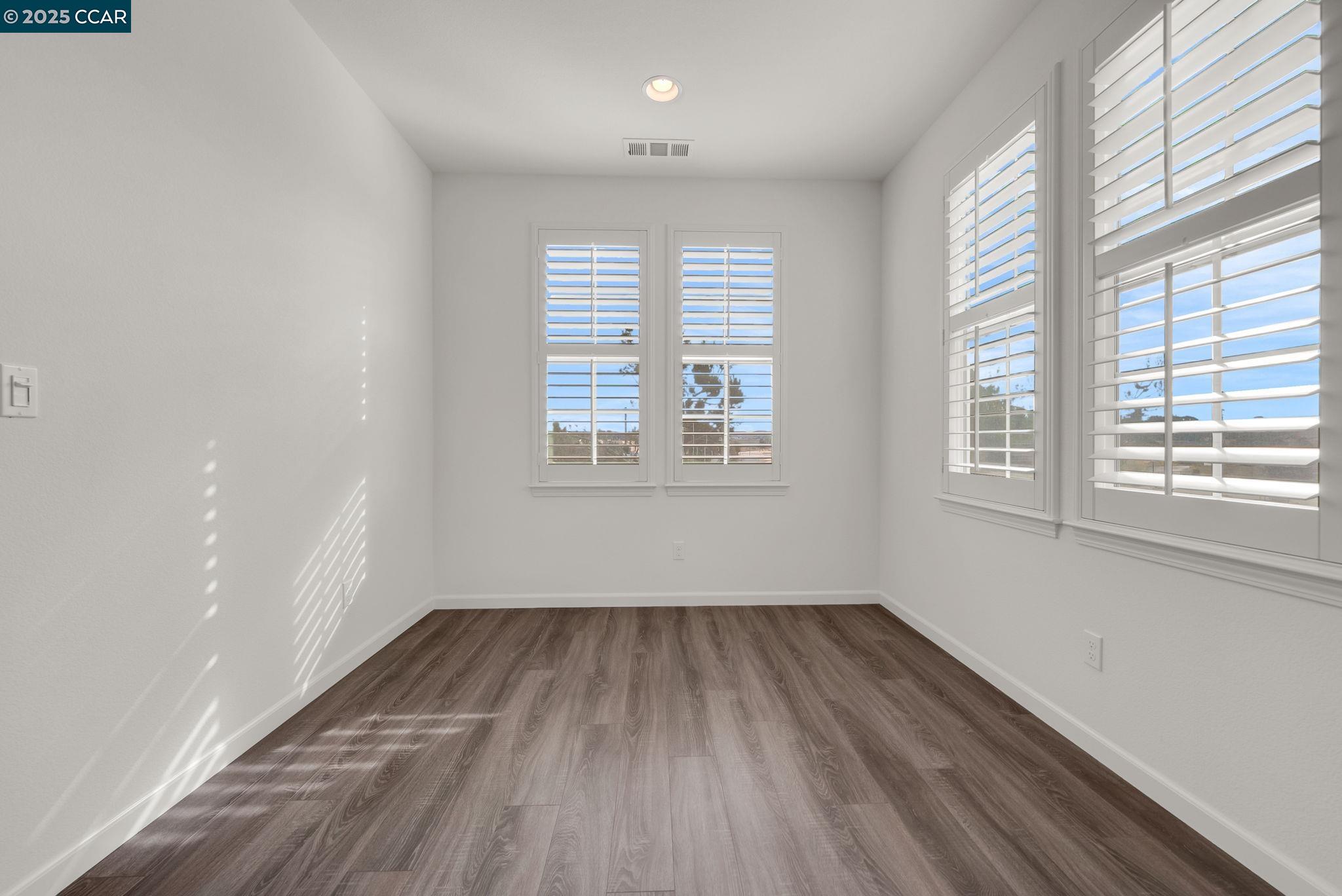 Detail Gallery Image 32 of 59 For 5160 Waggle Ct, Richmond,  CA 94806 - 2 Beds | 2/1 Baths