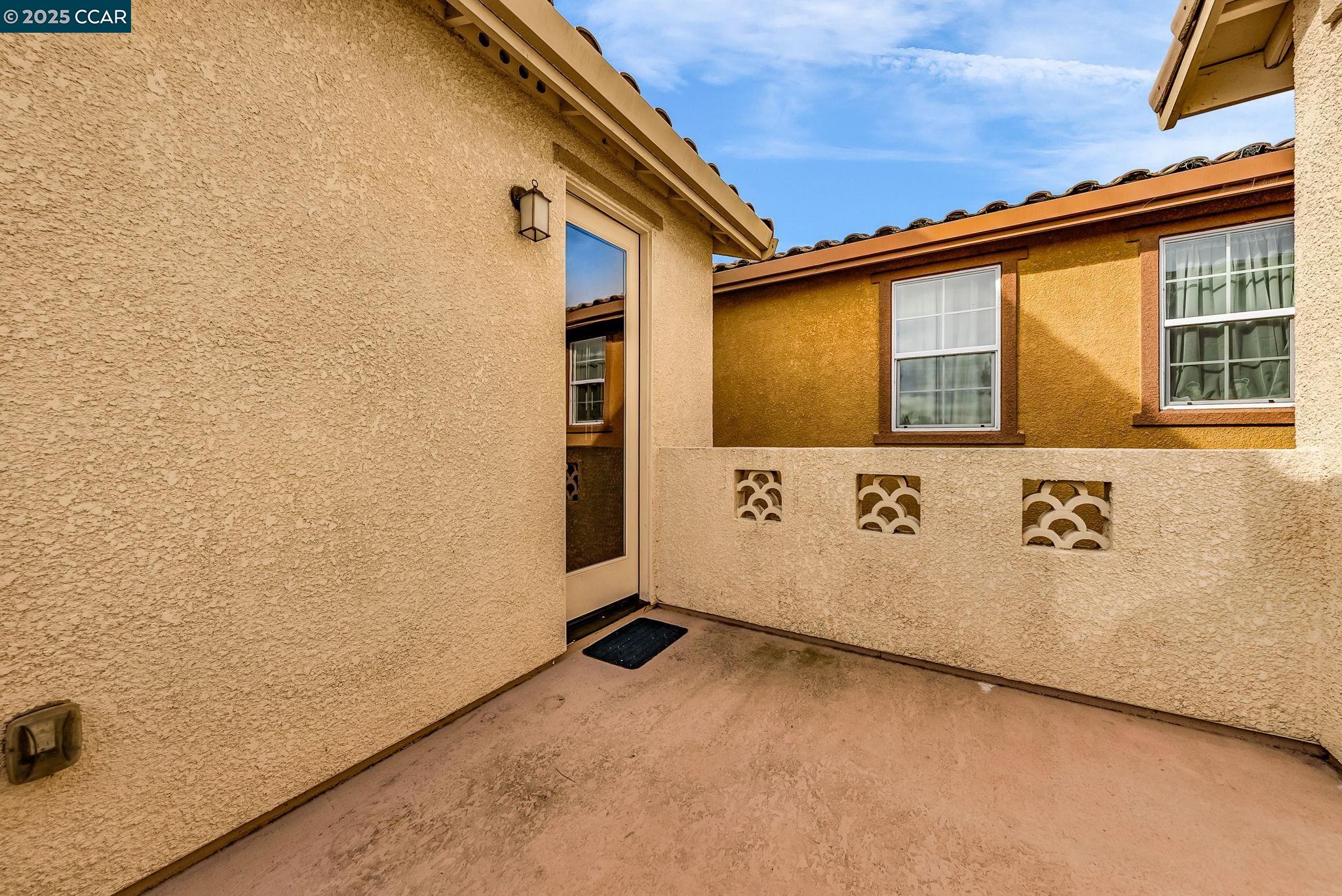 Detail Gallery Image 43 of 59 For 5160 Waggle Ct, Richmond,  CA 94806 - 2 Beds | 2/1 Baths