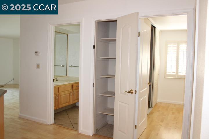 Detail Gallery Image 15 of 46 For 5344 Cerro Sur, Richmond,  CA 94803 - 4 Beds | 3 Baths