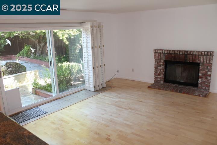 Detail Gallery Image 9 of 46 For 5344 Cerro Sur, Richmond,  CA 94803 - 4 Beds | 3 Baths