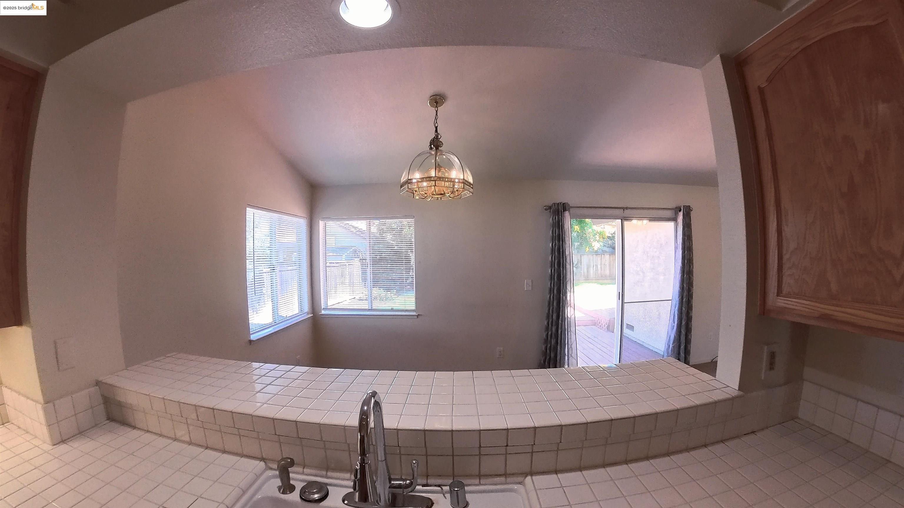 Detail Gallery Image 14 of 16 For 841 Windmeadows Dr, Brentwood,  CA 94513 - 3 Beds | 2 Baths