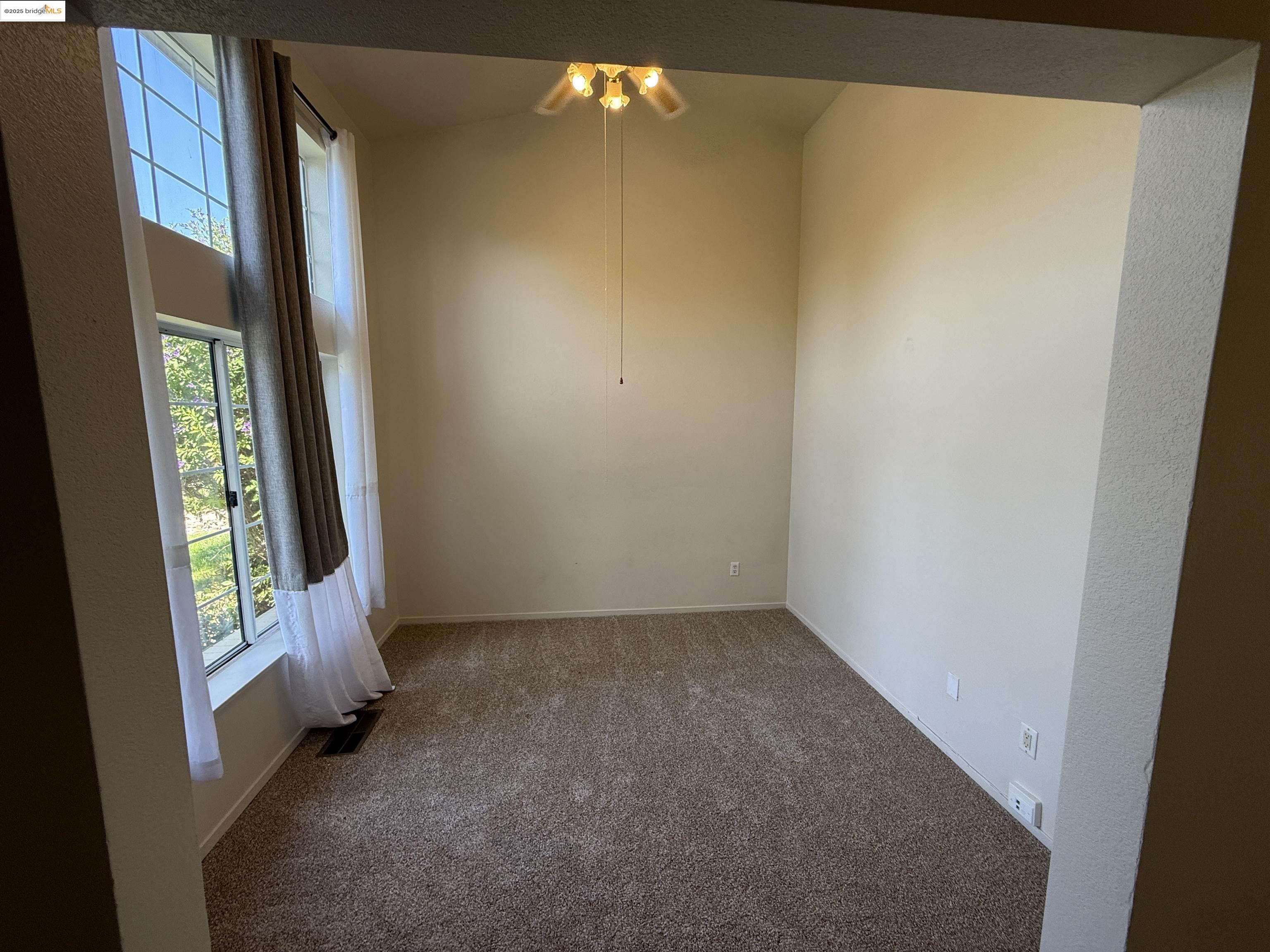 Detail Gallery Image 15 of 16 For 841 Windmeadows Dr, Brentwood,  CA 94513 - 3 Beds | 2 Baths