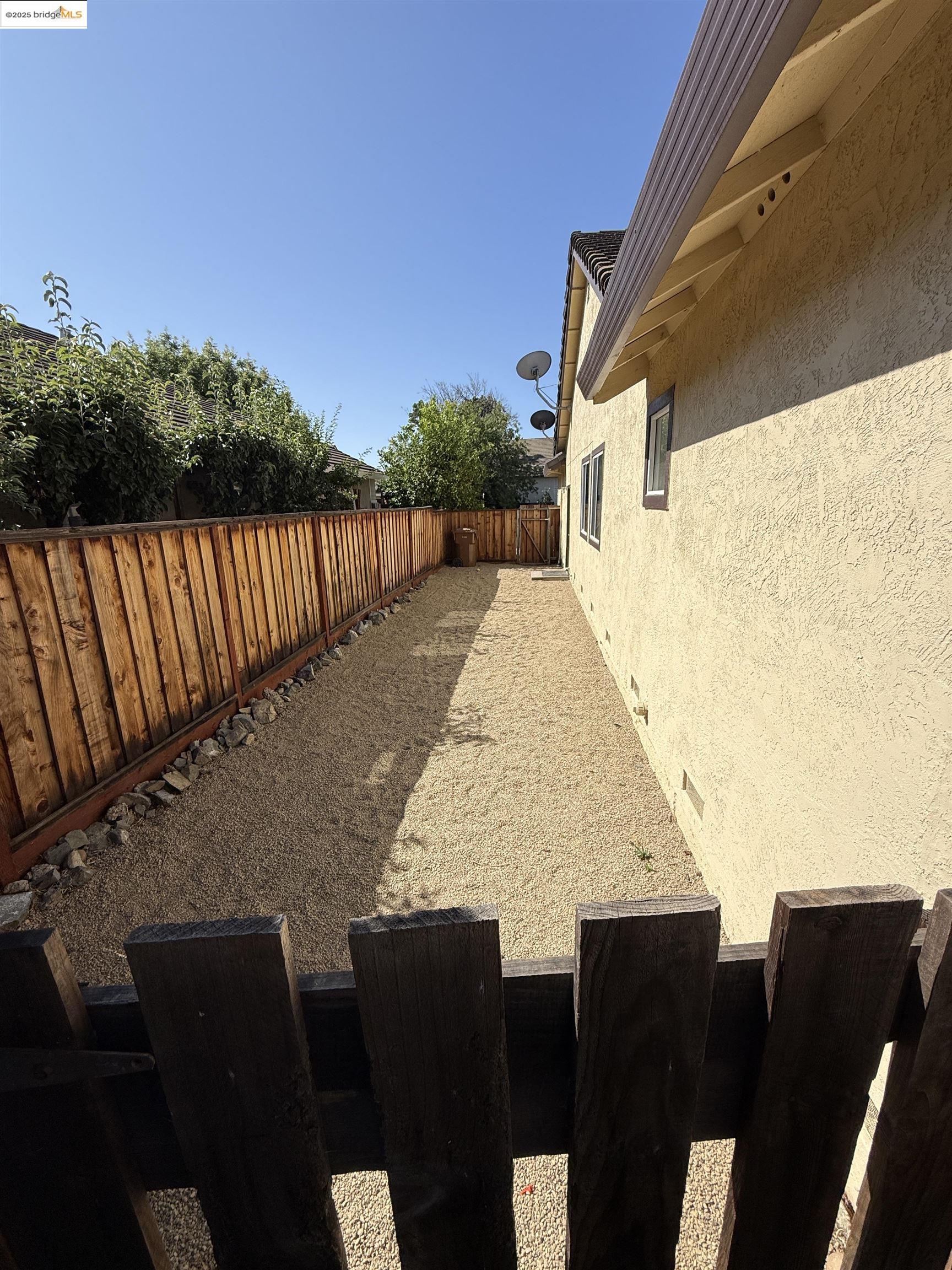 Detail Gallery Image 16 of 16 For 841 Windmeadows Dr, Brentwood,  CA 94513 - 3 Beds | 2 Baths