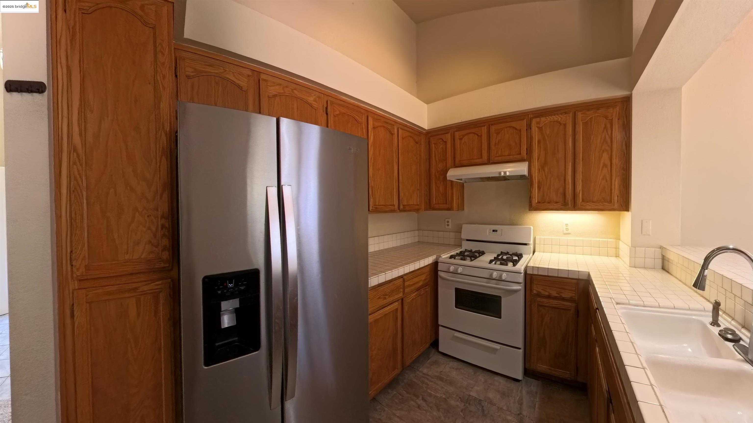 Detail Gallery Image 7 of 16 For 841 Windmeadows Dr, Brentwood,  CA 94513 - 3 Beds | 2 Baths