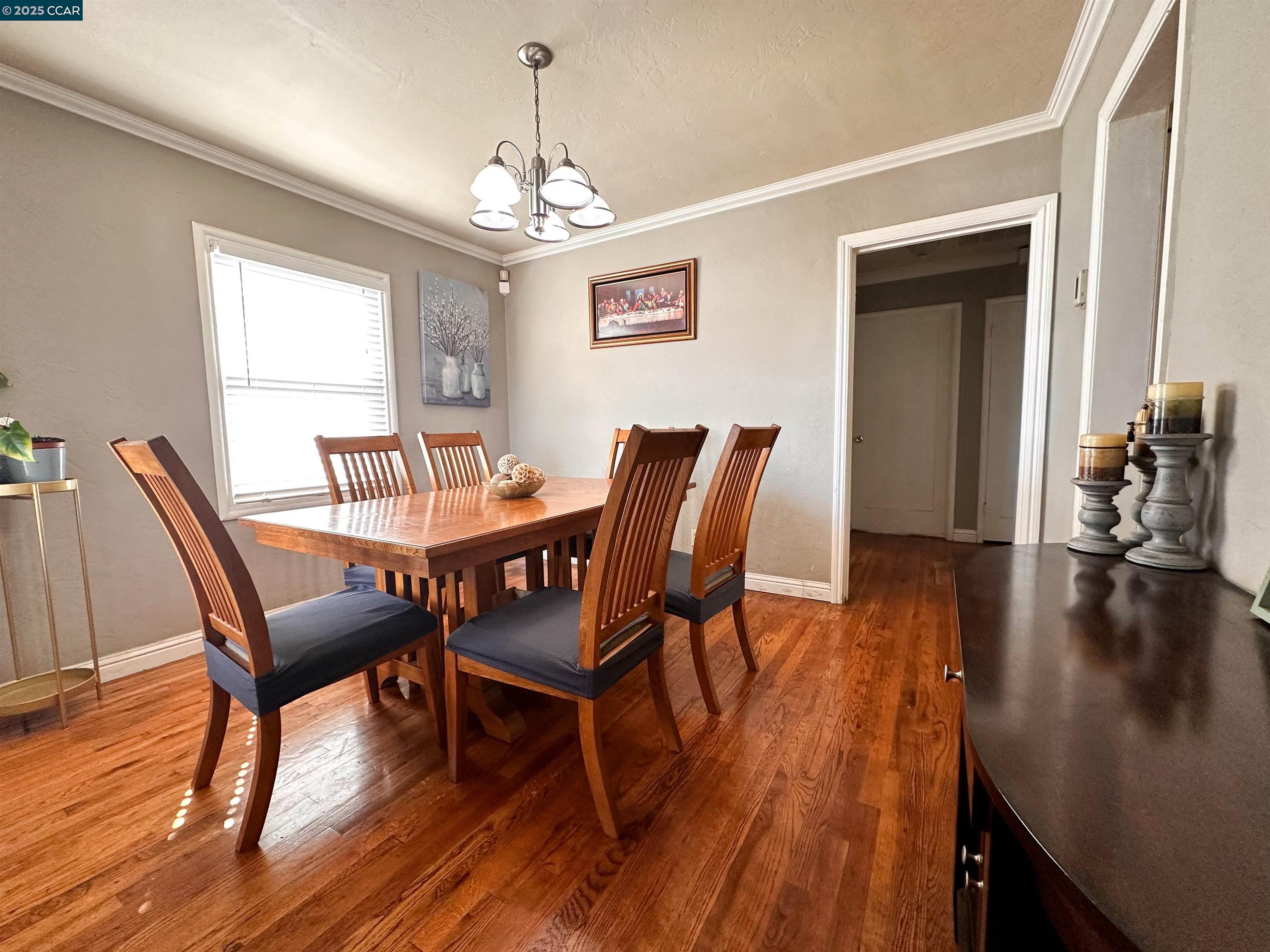 Detail Gallery Image 6 of 32 For 2041 84th Ave, Oakland,  CA 94621 - 2 Beds | 1 Baths
