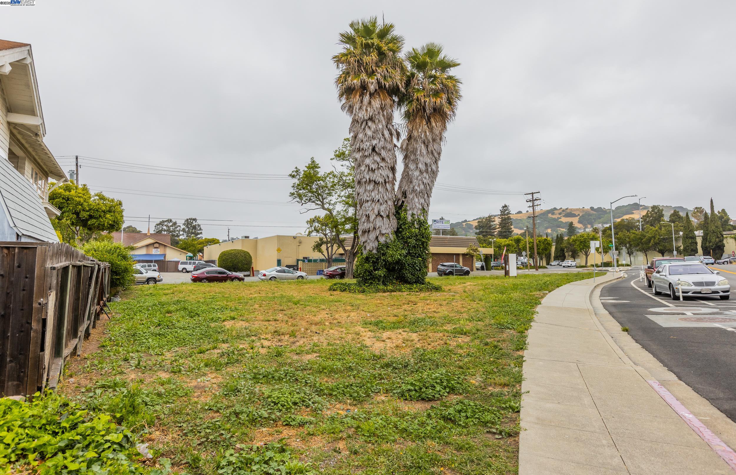Detail Gallery Image 2 of 17 For 1405 Grand Ave, San Leandro,  CA 94577 - – Beds | – Baths