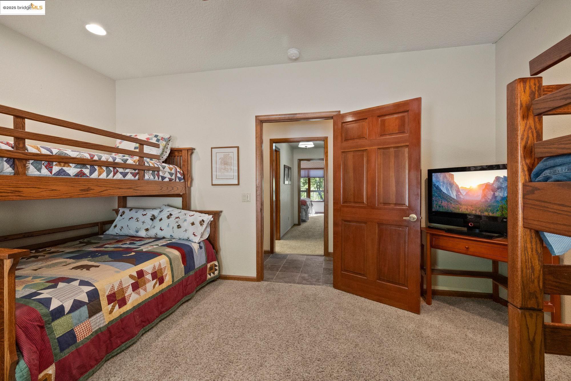 Detail Gallery Image 26 of 59 For 17355 High Grade Ln, Sonora,  CA 95370 - 4 Beds | 4/1 Baths