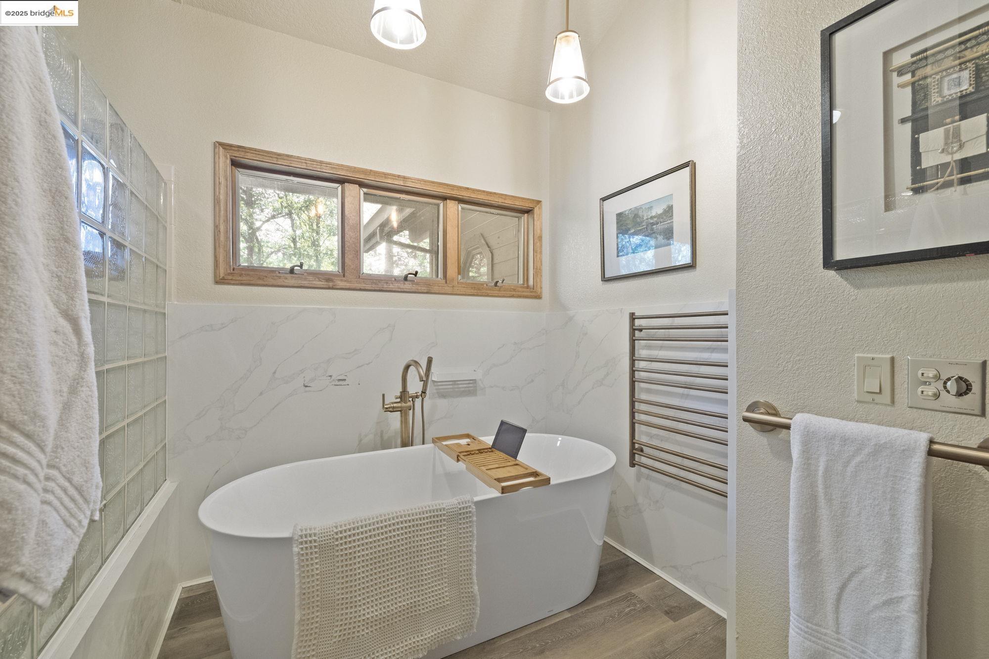 Detail Gallery Image 6 of 59 For 17355 High Grade Ln, Sonora,  CA 95370 - 4 Beds | 4/1 Baths