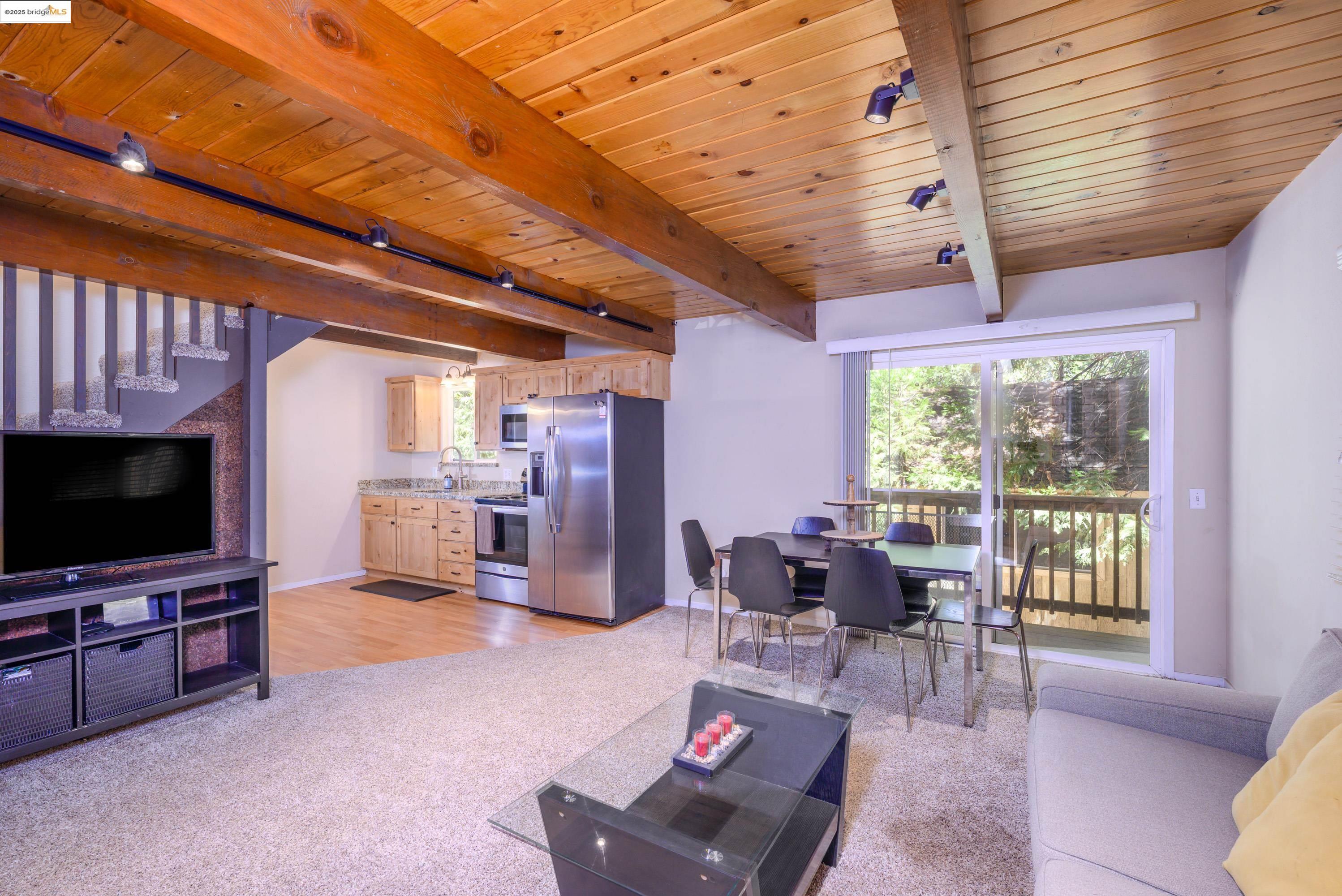 Detail Gallery Image 2 of 24 For 22744 Confidence Rd, Twain Harte,  CA 95383 - 3 Beds | 1 Baths
