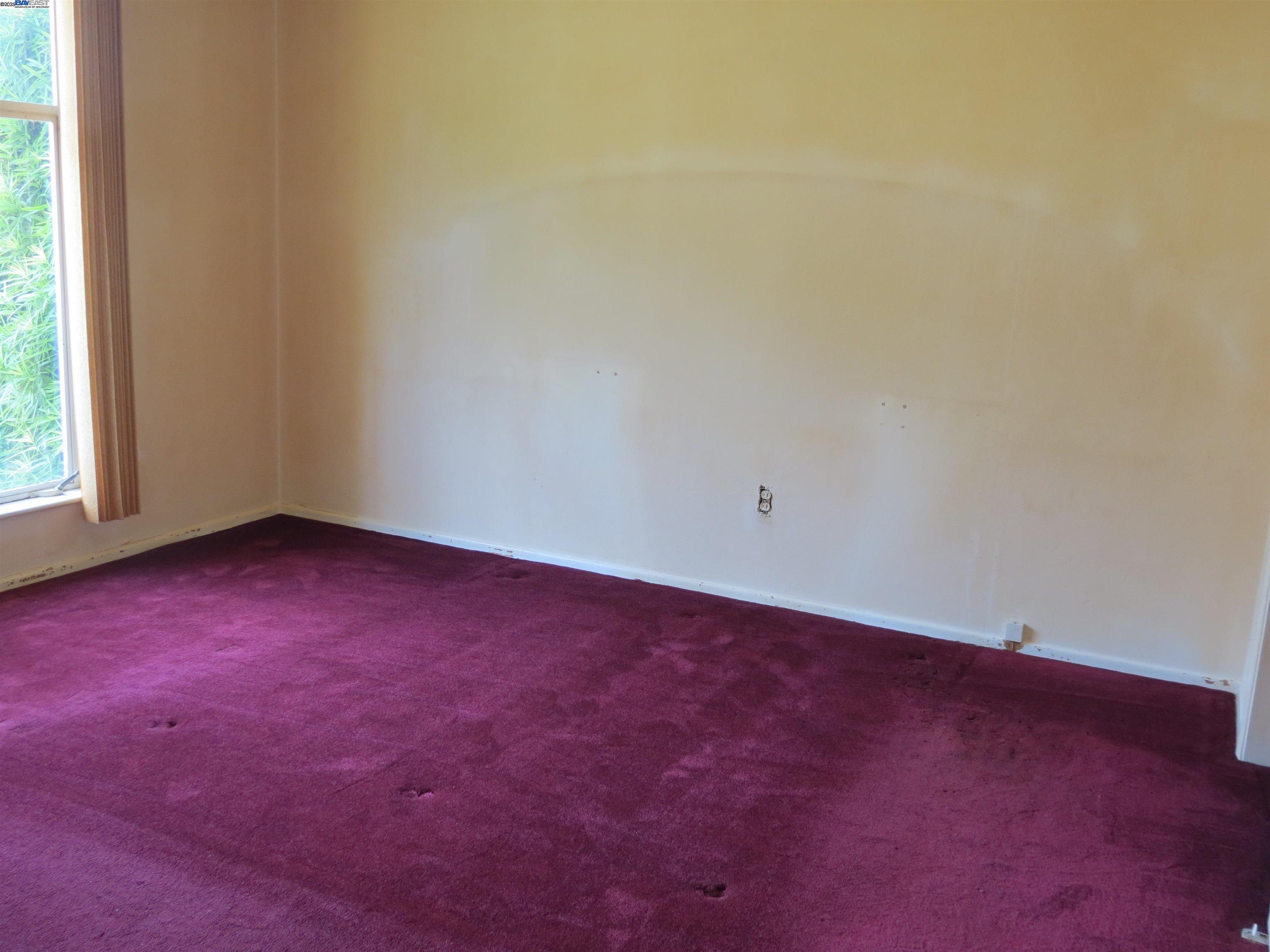 Detail Gallery Image 11 of 44 For 1390 Lake Chabot, San Leandro,  CA 94577 - 2 Beds | 2 Baths