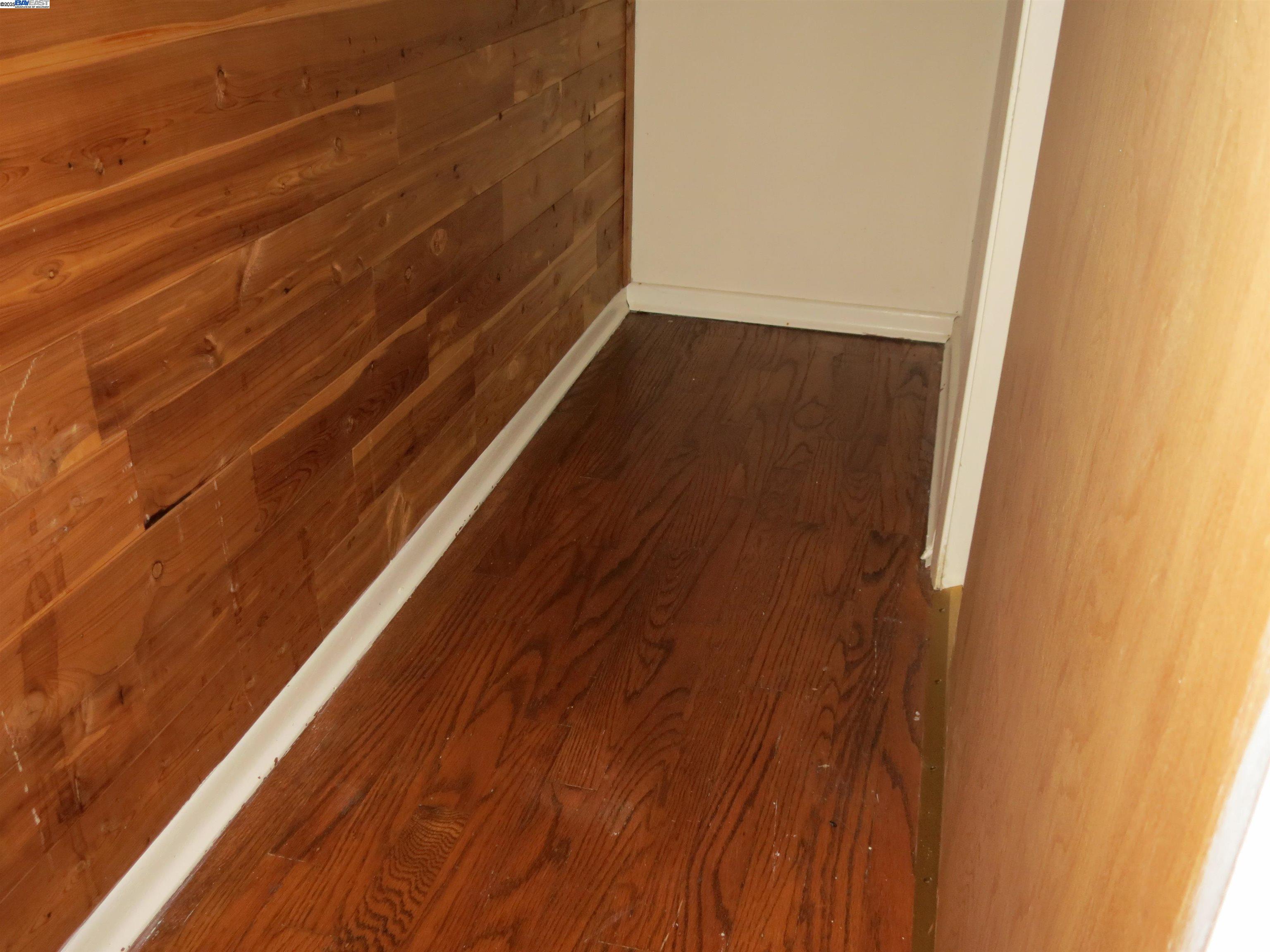 Detail Gallery Image 23 of 44 For 1390 Lake Chabot, San Leandro,  CA 94577 - 2 Beds | 2 Baths