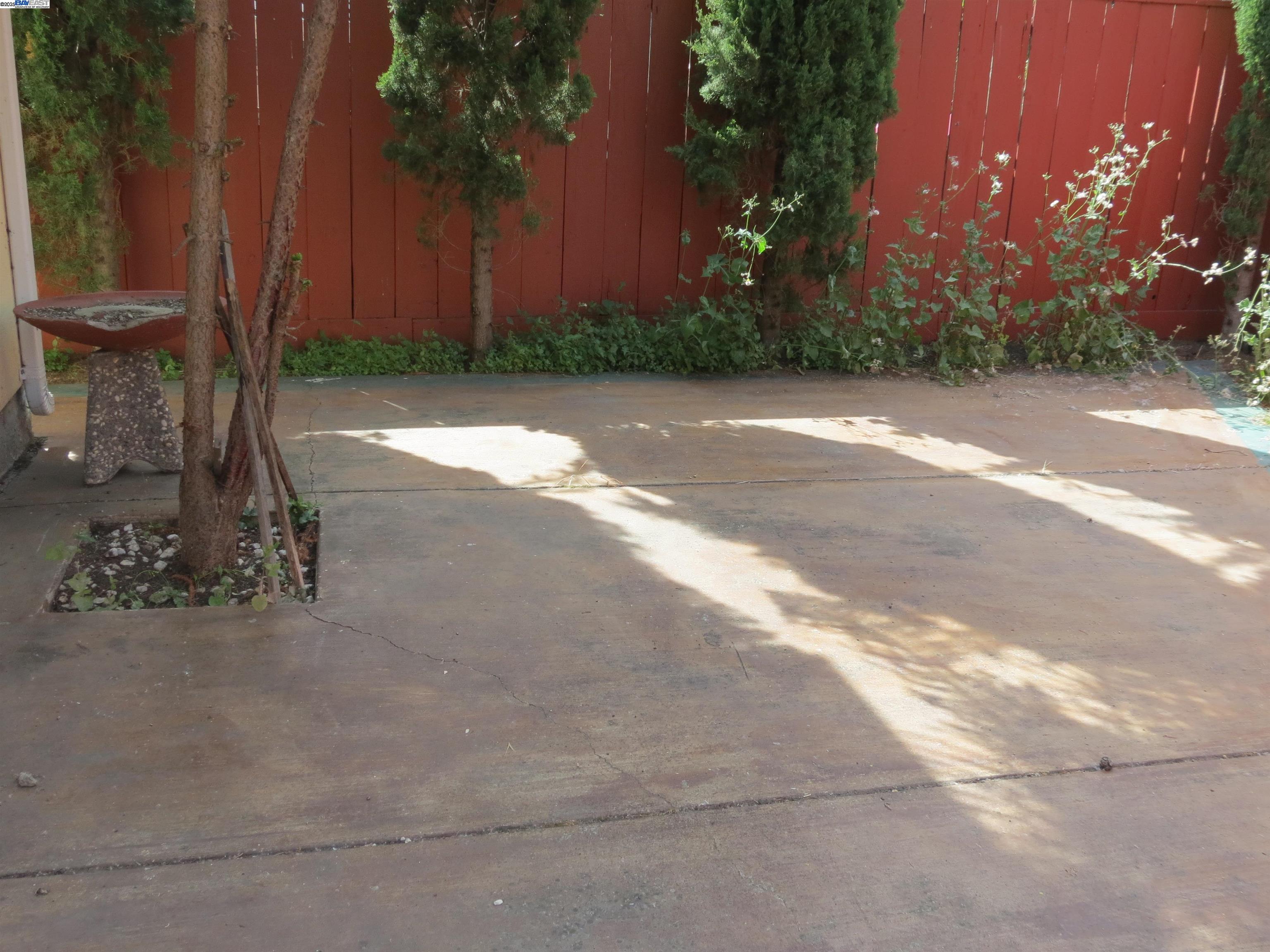 Detail Gallery Image 35 of 44 For 1390 Lake Chabot, San Leandro,  CA 94577 - 2 Beds | 2 Baths