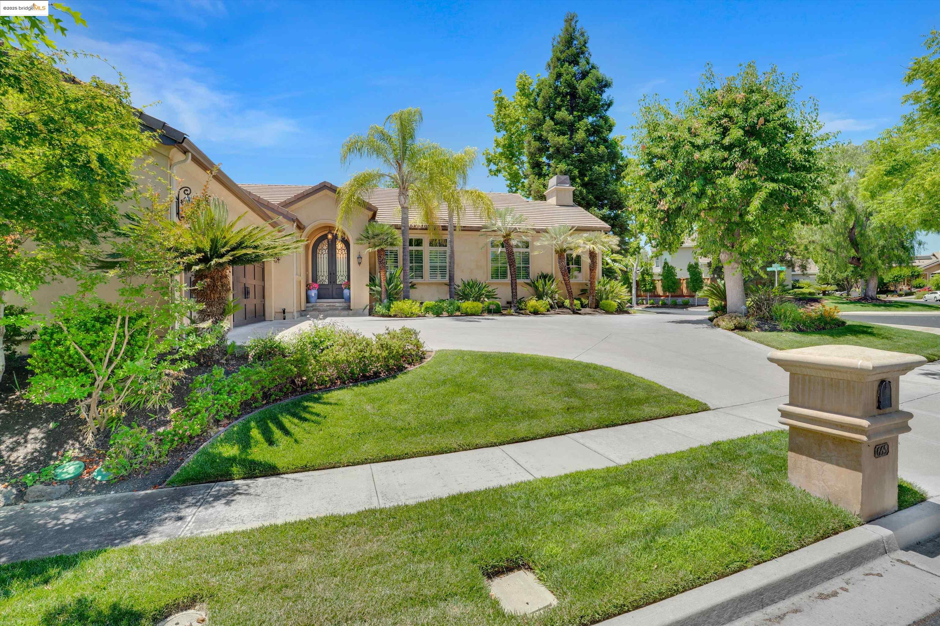 Detail Gallery Image 1 of 1 For 665 Garland Way, Brentwood,  CA 94513 - 4 Beds | 3 Baths