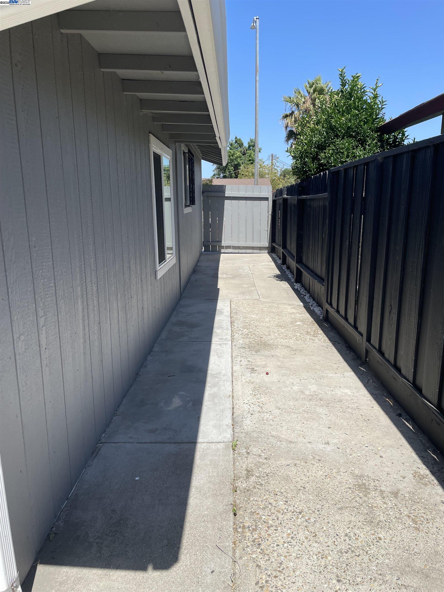 Detail Gallery Image 24 of 24 For 174 Horton Ave, Stockton,  CA 95206 - 3 Beds | 2 Baths