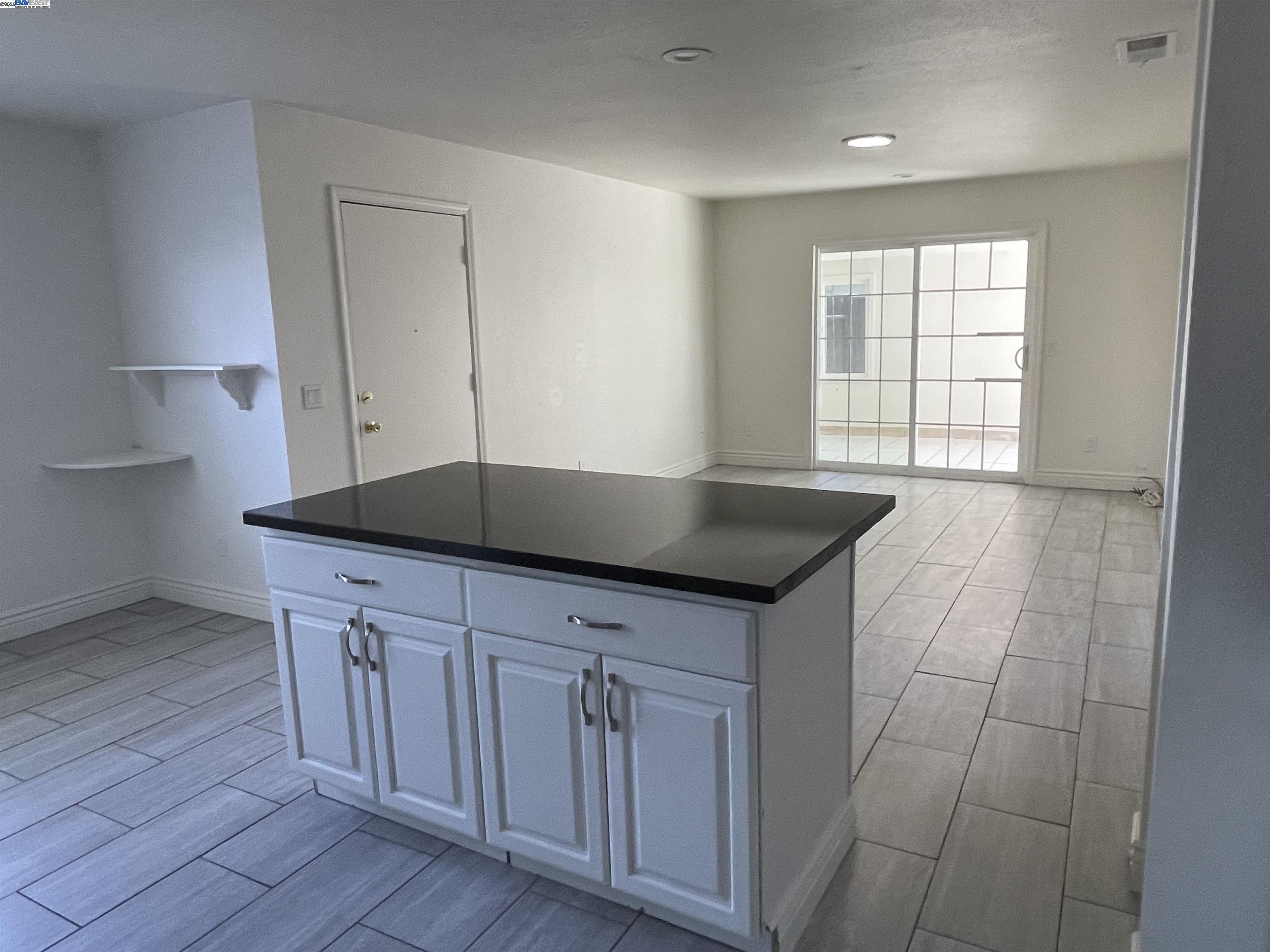 Detail Gallery Image 7 of 24 For 174 Horton Ave, Stockton,  CA 95206 - 3 Beds | 2 Baths