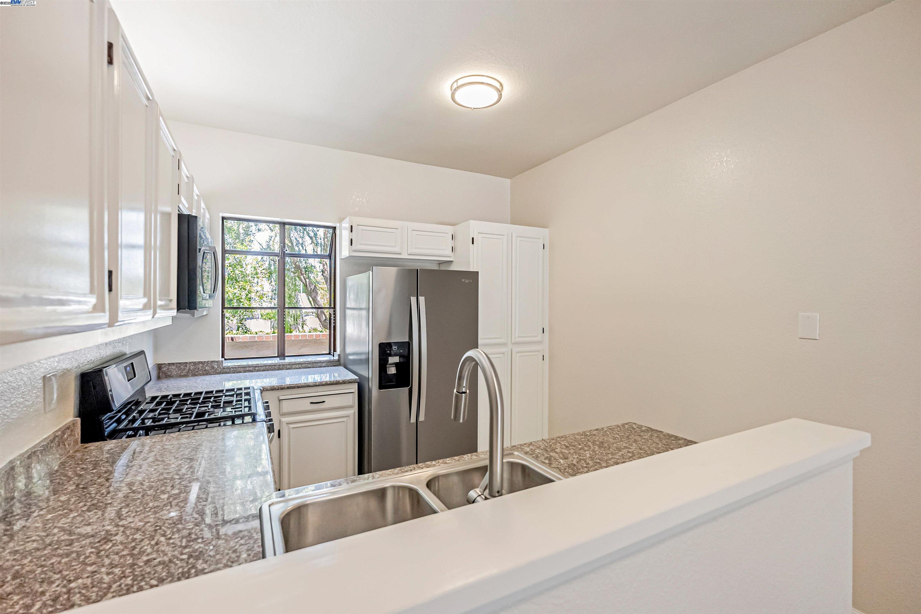 Photo #8: 41101444 Listing: Photo #8